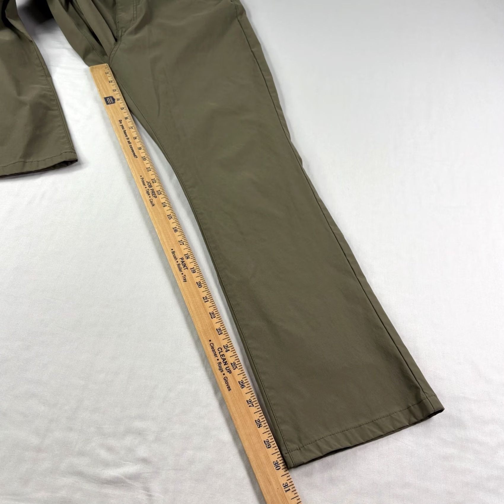 Eddie Bauer Eddie Bauer Pants Men 34x32 Tech Chino Stretch Outdoor Hiking Trail Size US 32 / EU 48 - 6 Thumbnail