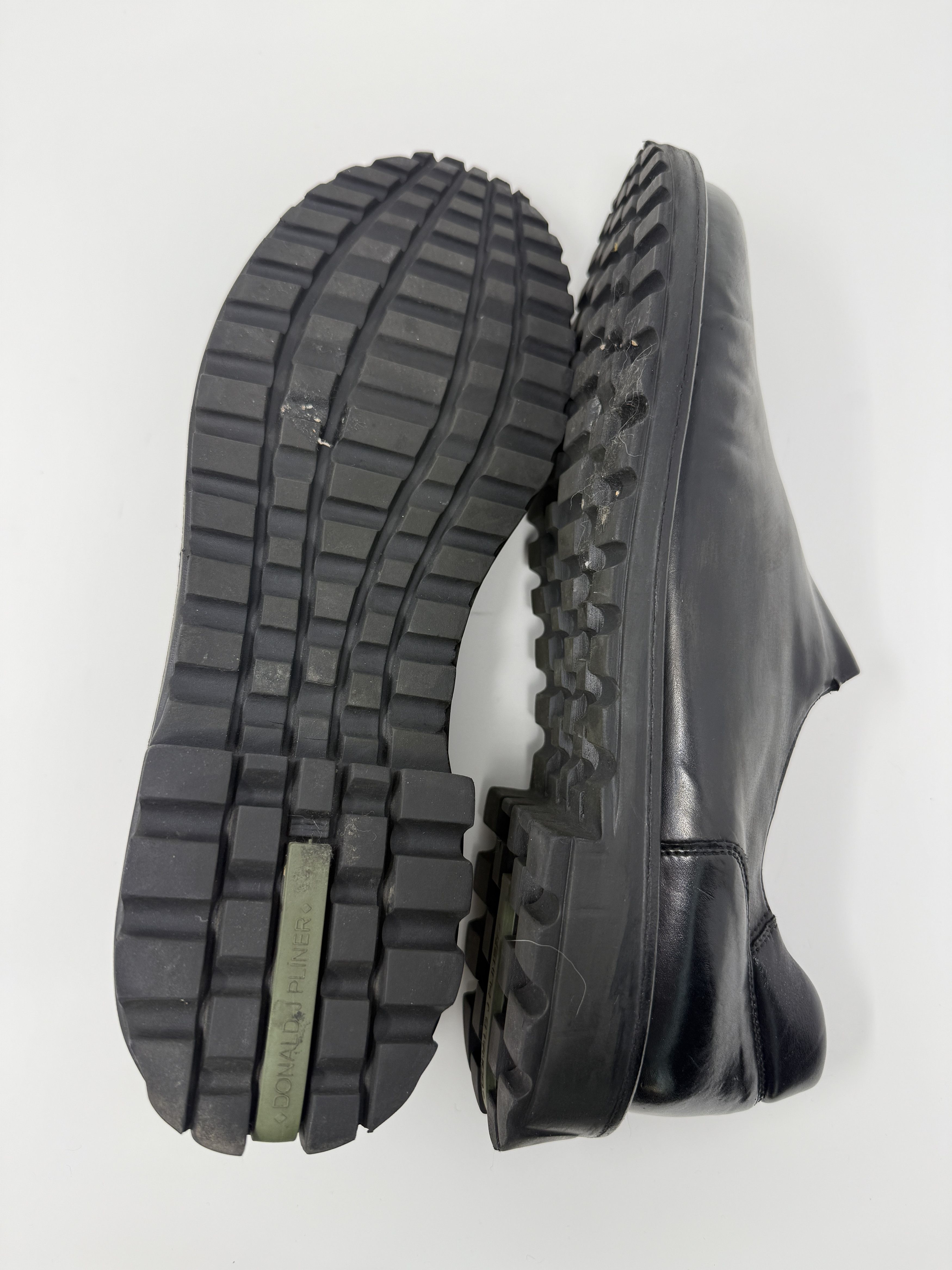 Donald Pliner Donald J Pliner Black Leather Loafer - Lug Sole Size US 10.5 / EU 43-44 - 5 Thumbnail