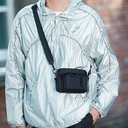 Japanese Brand Small Shoulder Crossbody Bag Size ONE SIZE - 1 Thumbnail