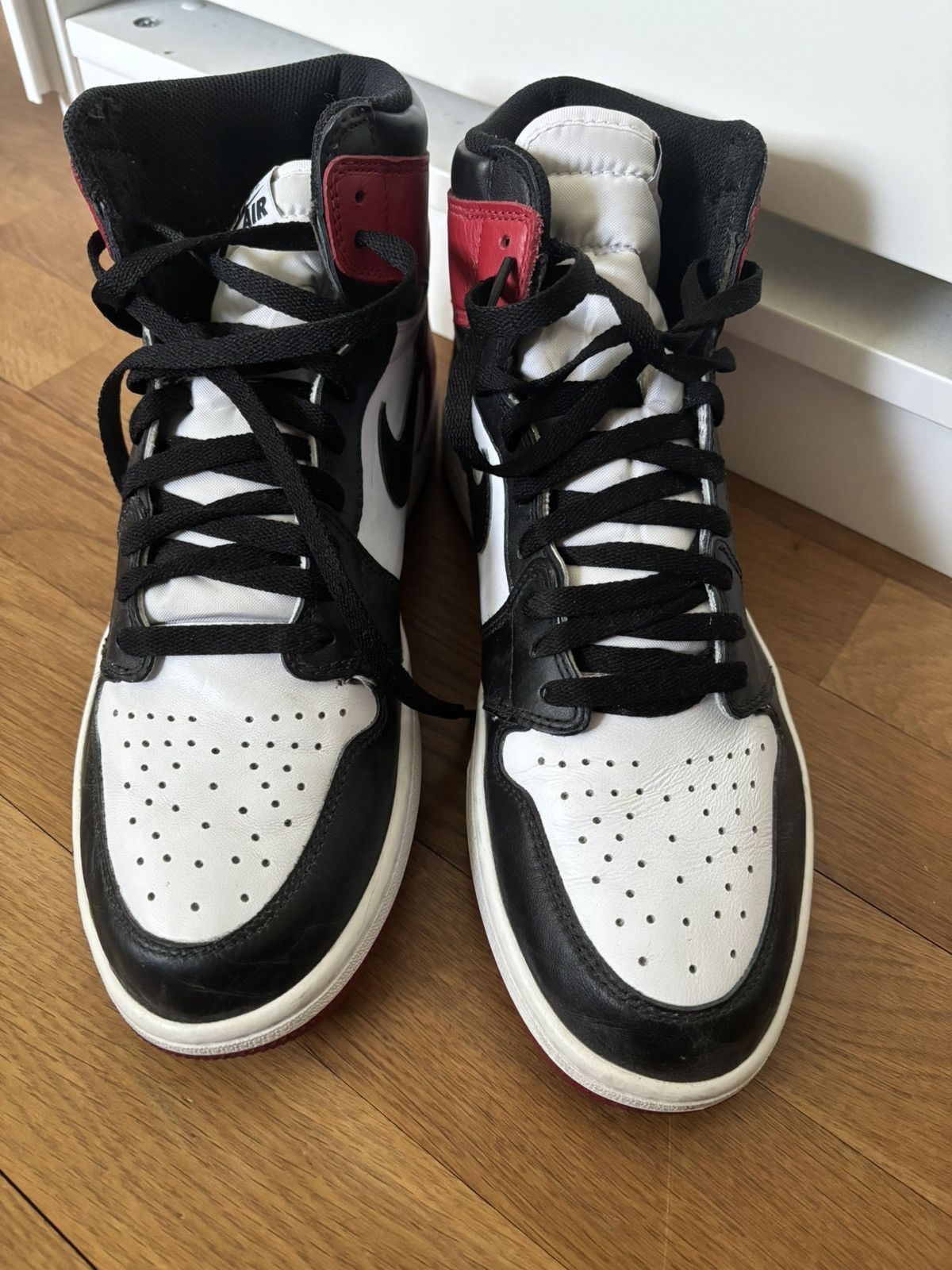 Nike Air Jordan 1 Retro High OG „Black Toe“ 2016 Size US 12 / EU 45 - 4 Thumbnail