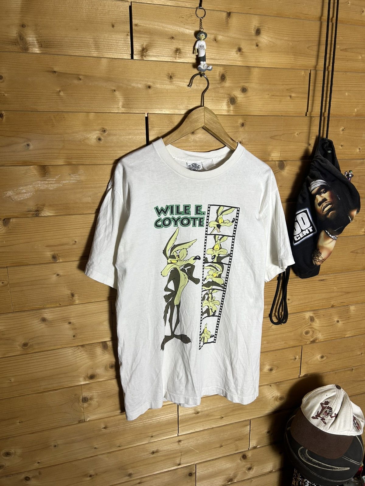 Warner Bros Vintage 1991 Warner Bros Wile Coyote t shirt Size US L / EU 52-54 / 3 - 1 Thumbnail