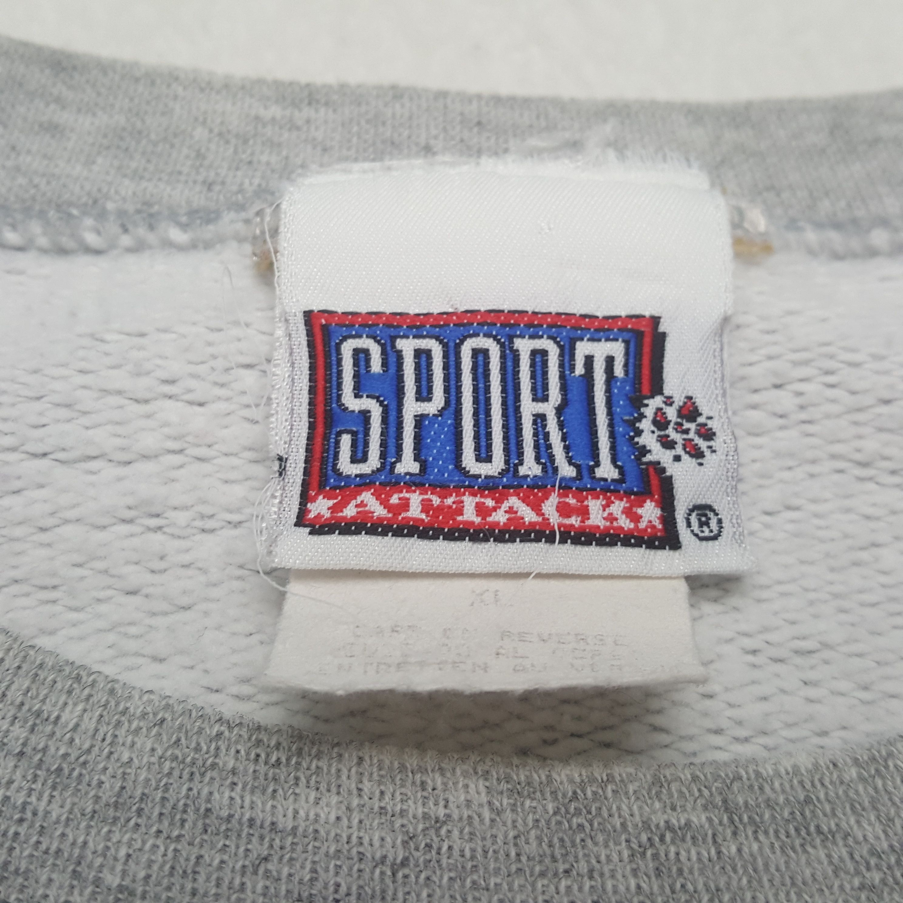 Vintage Vintage DETRIOT RED WINGS NHL Team Sweatshirt C291N1 Size US XL / EU 56 / 4 - 4 Thumbnail