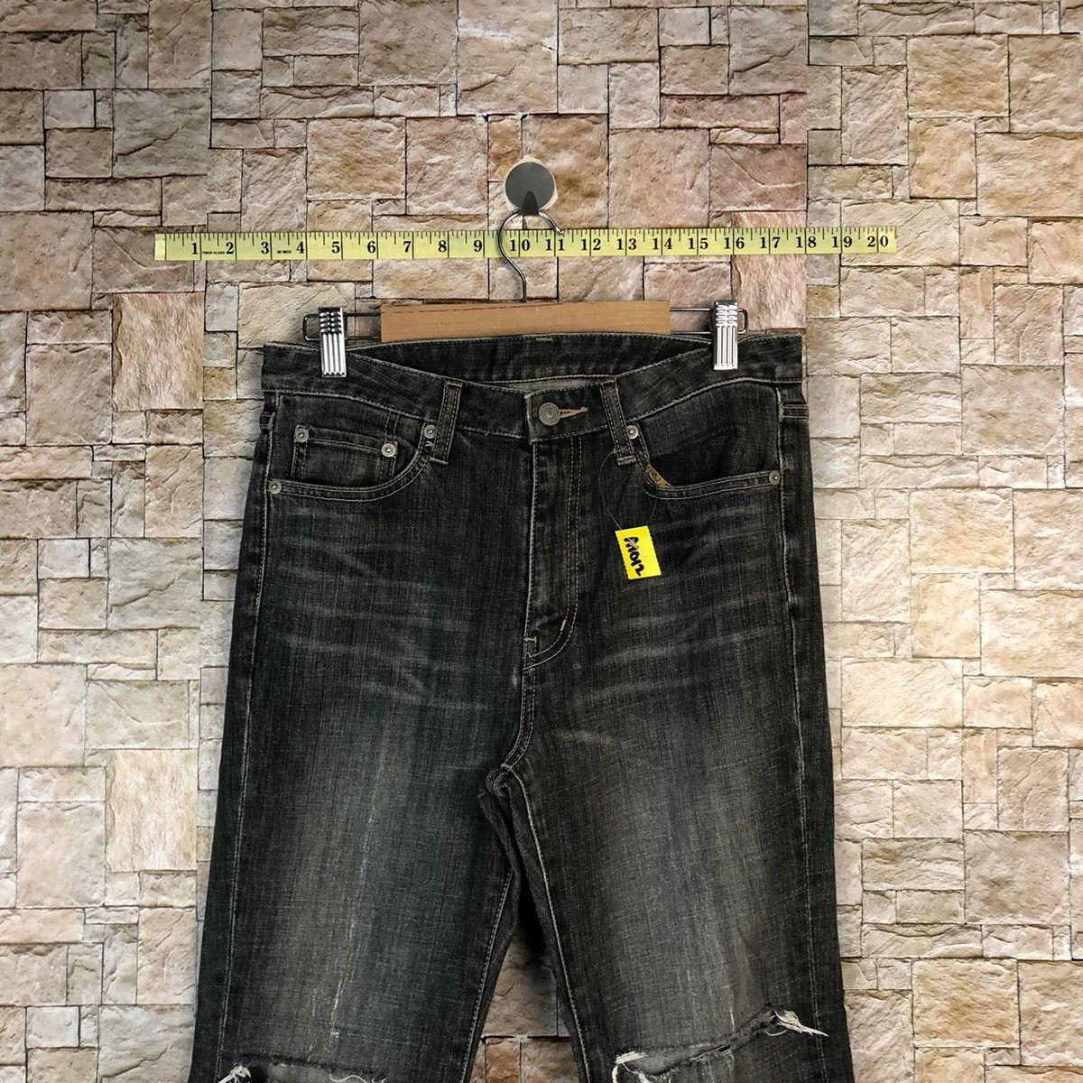 Japanese Brand Uniqlo japan Black ripped Distressed Denim Pants #A1012 Size US 28 / EU 44 - 4 Thumbnail