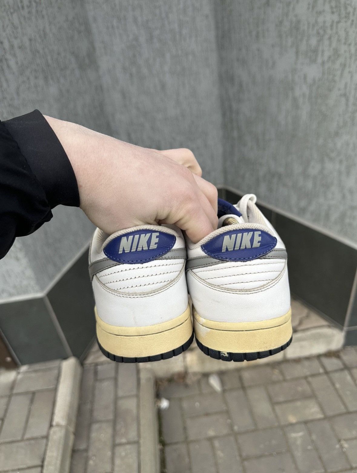 Nike Vintage Nike Dunk Low White Charc US 9 Size US 9 / EU 42 - 5 Thumbnail