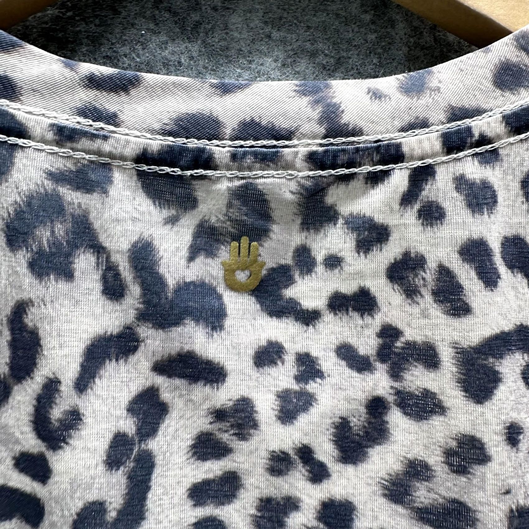 Spiritual Gangster Spiritual Gangster Tank Top Womens Medium Beige Leopard Print Sleeveless Yoga Shirt Sleeveless Shirt Casual Activewear Modern Logo Size M / US 6-8 / IT 42-44 - 7 Thumbnail