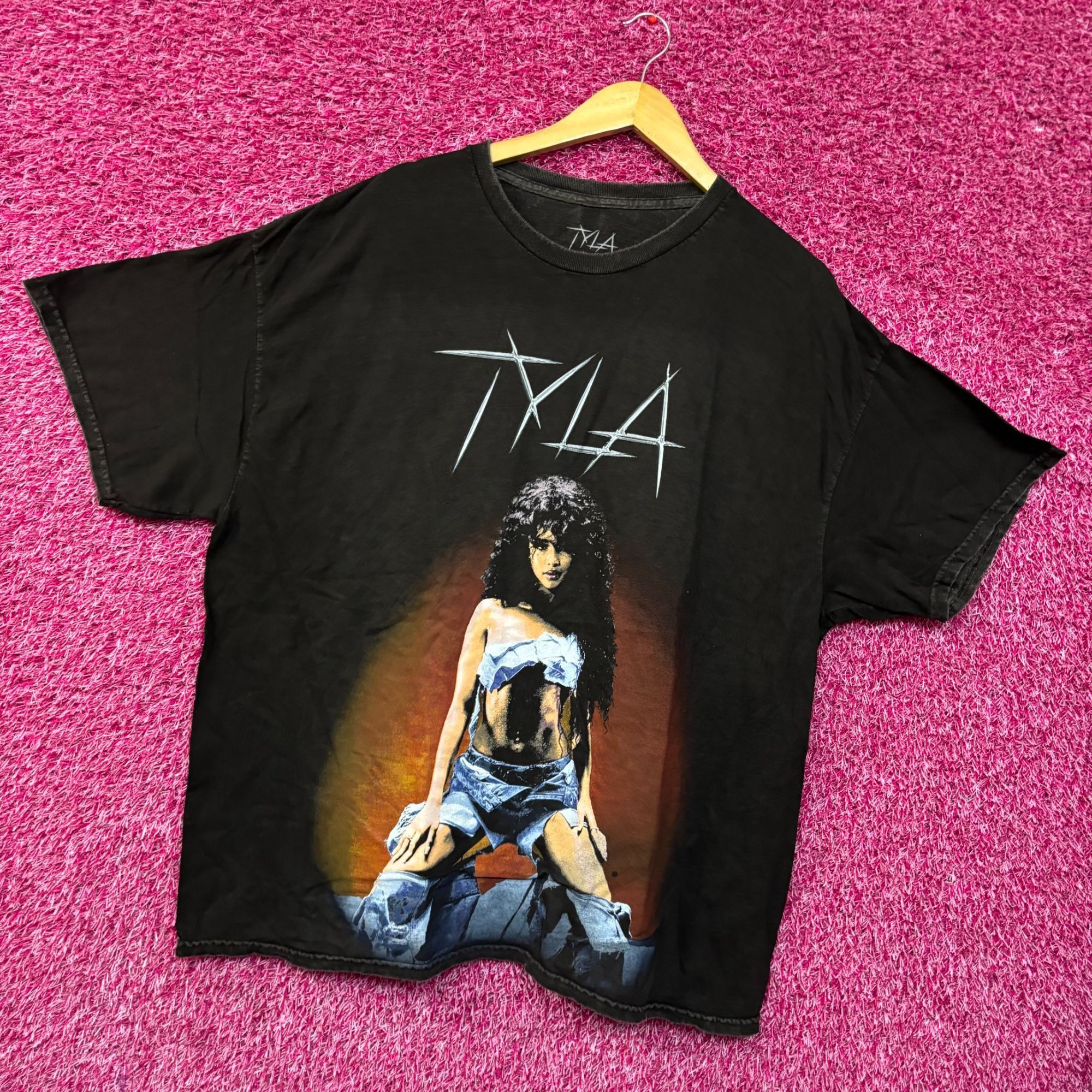 Other Tyla water Music Graphic Design T-Shirt XXL Size US XXL / EU 58 / 5 - 3 Thumbnail