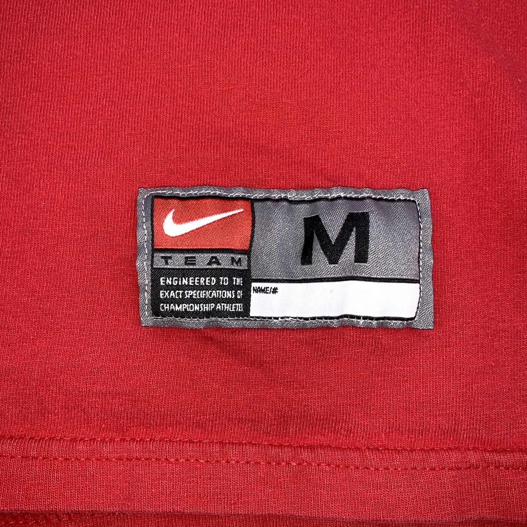 Nike VINTAGE Nike Team 90s USA Arizona Football Red Graphic T Shirt Adult Medium Size US M / EU 48-50 / 2 - 2 Thumbnail