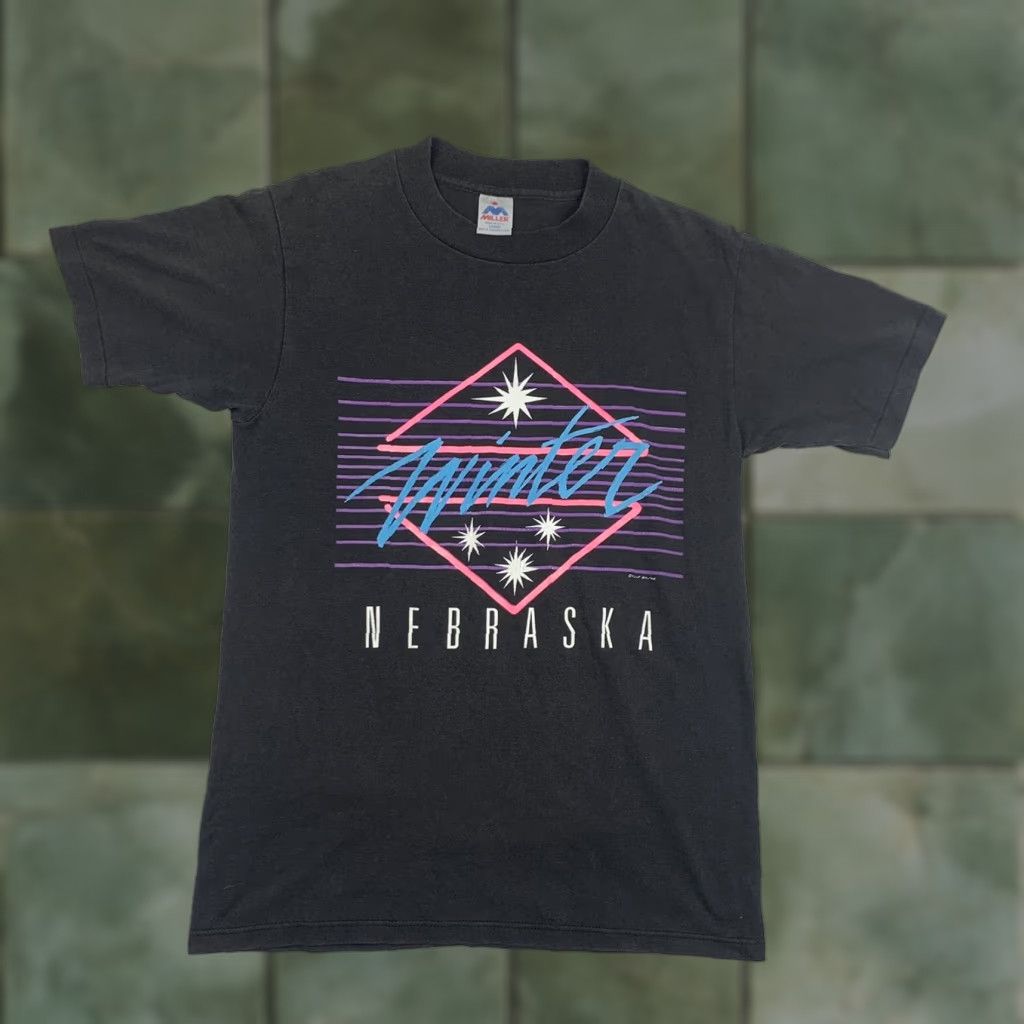 Vintage VINTAGE Miller Nebraska T-Shirt Adult Large Black Nature Outdoors Winter 90s Mens Size US L / EU 52-54 / 3 - 1 Thumbnail