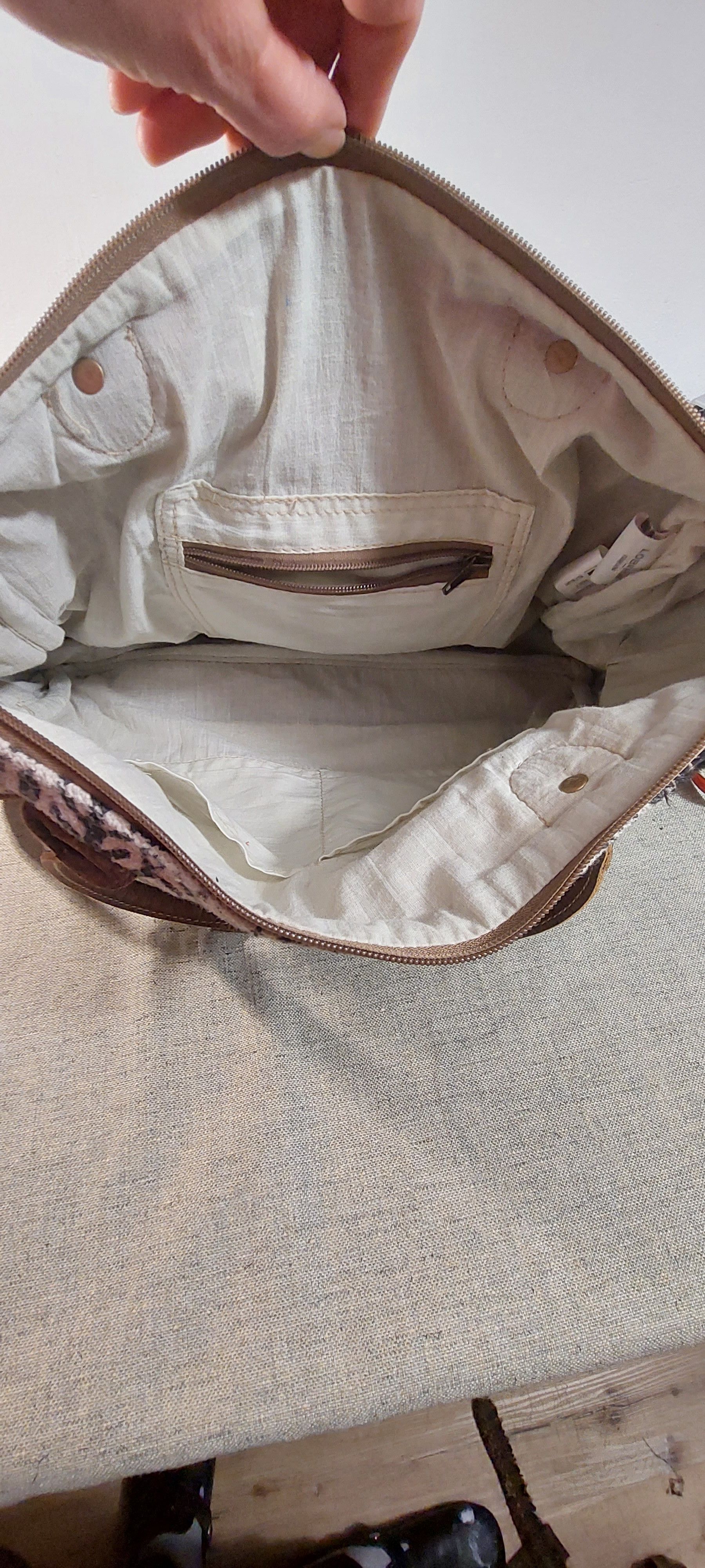 Vintage Vintage Cowhide Leather & Canvas Boho Western Travel Tote Size ONE SIZE - 3 Thumbnail