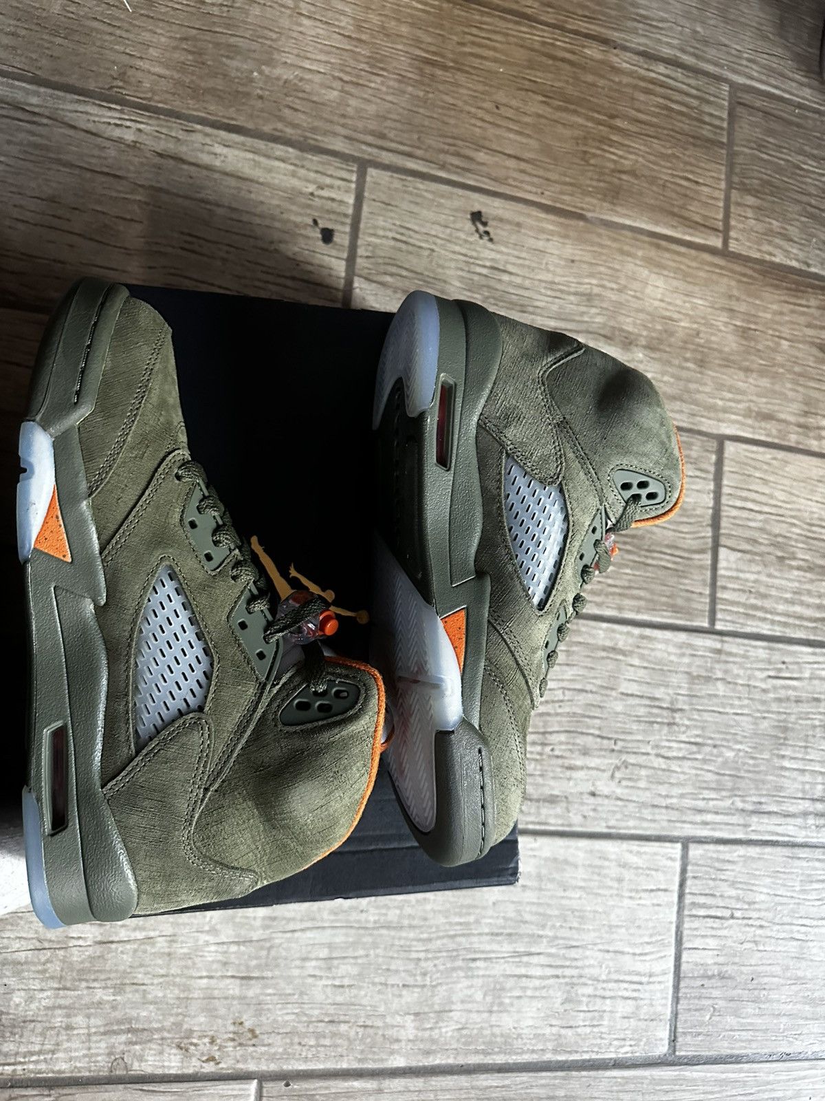 Jordan Brand Air Jordan 5 Retro GS ‘Olive’ 2024 Size US 7 / EU 40 - 2 Thumbnail