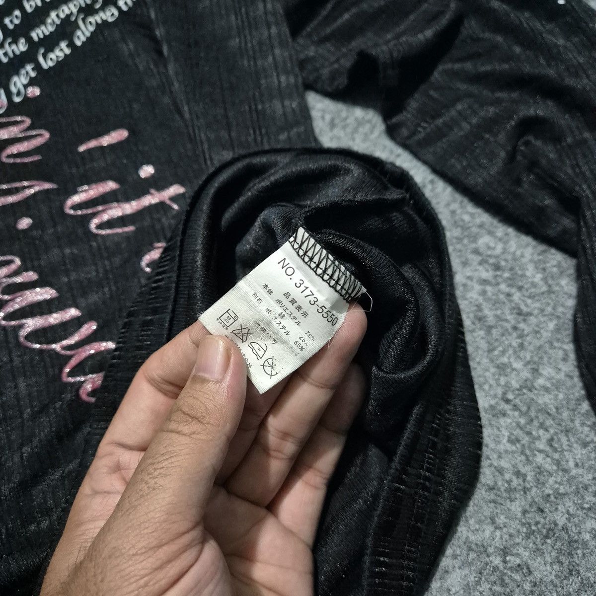Airwalk Air walk poem long sleeve Size US M / EU 48-50 / 2 - 4 Thumbnail