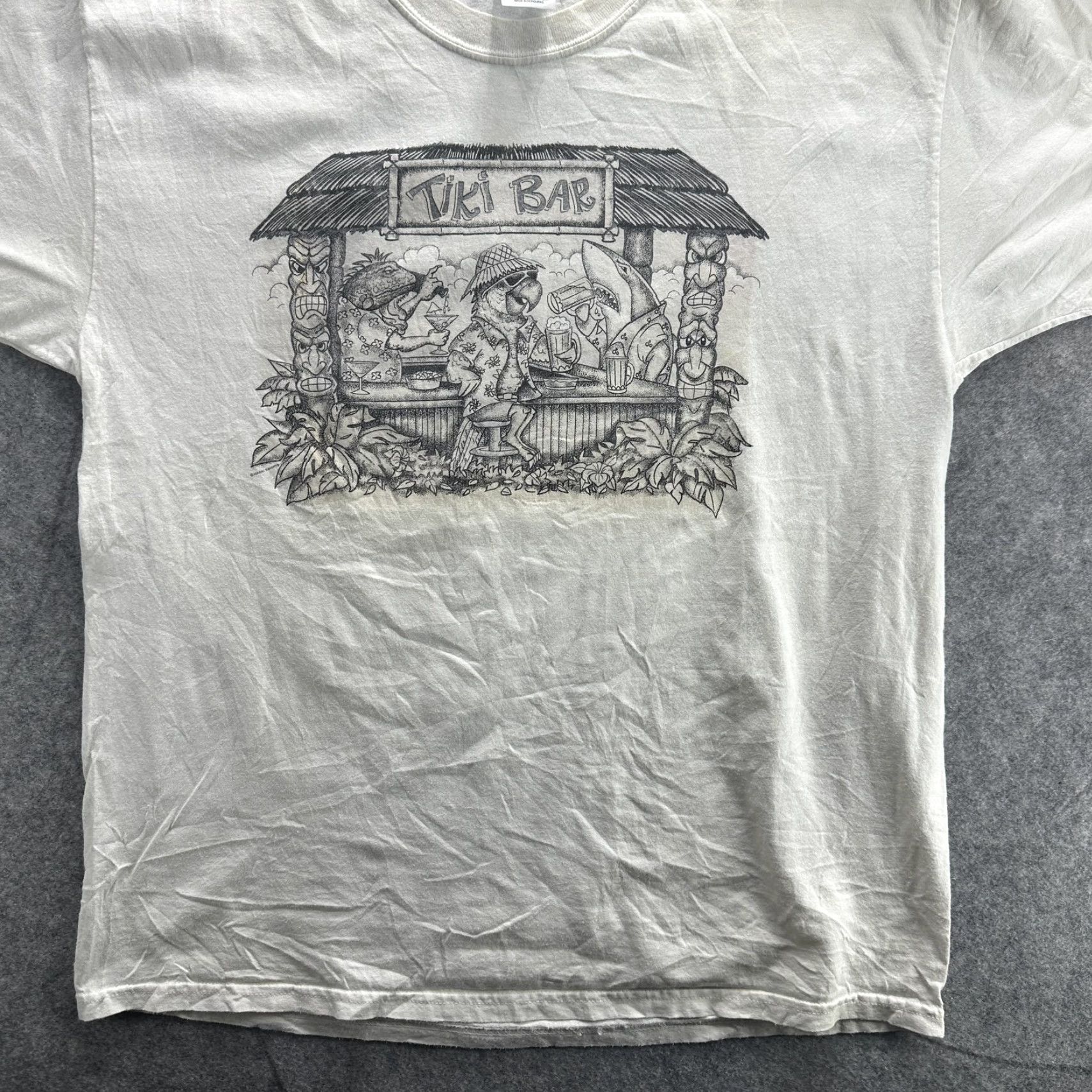 Gildan GILDAN Tiki Bar Shirt Adult XL White Graphic Tee Tropic Beach Pine Island FL Mens Size US XL / EU 56 / 4 - 3 Thumbnail