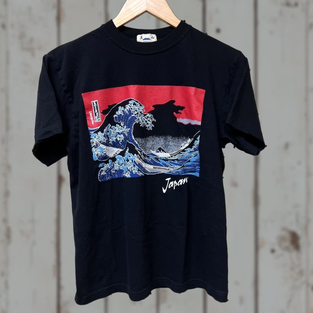 THE GREAT Julin The Great Wave Black Medium T-Shirt Tee Shirt Japan tourist Unisex Adults Crew Neck Short Sleeve Cotton Graphic Print Vintage No Size US M / EU 48-50 / 2 - 1 Thumbnail