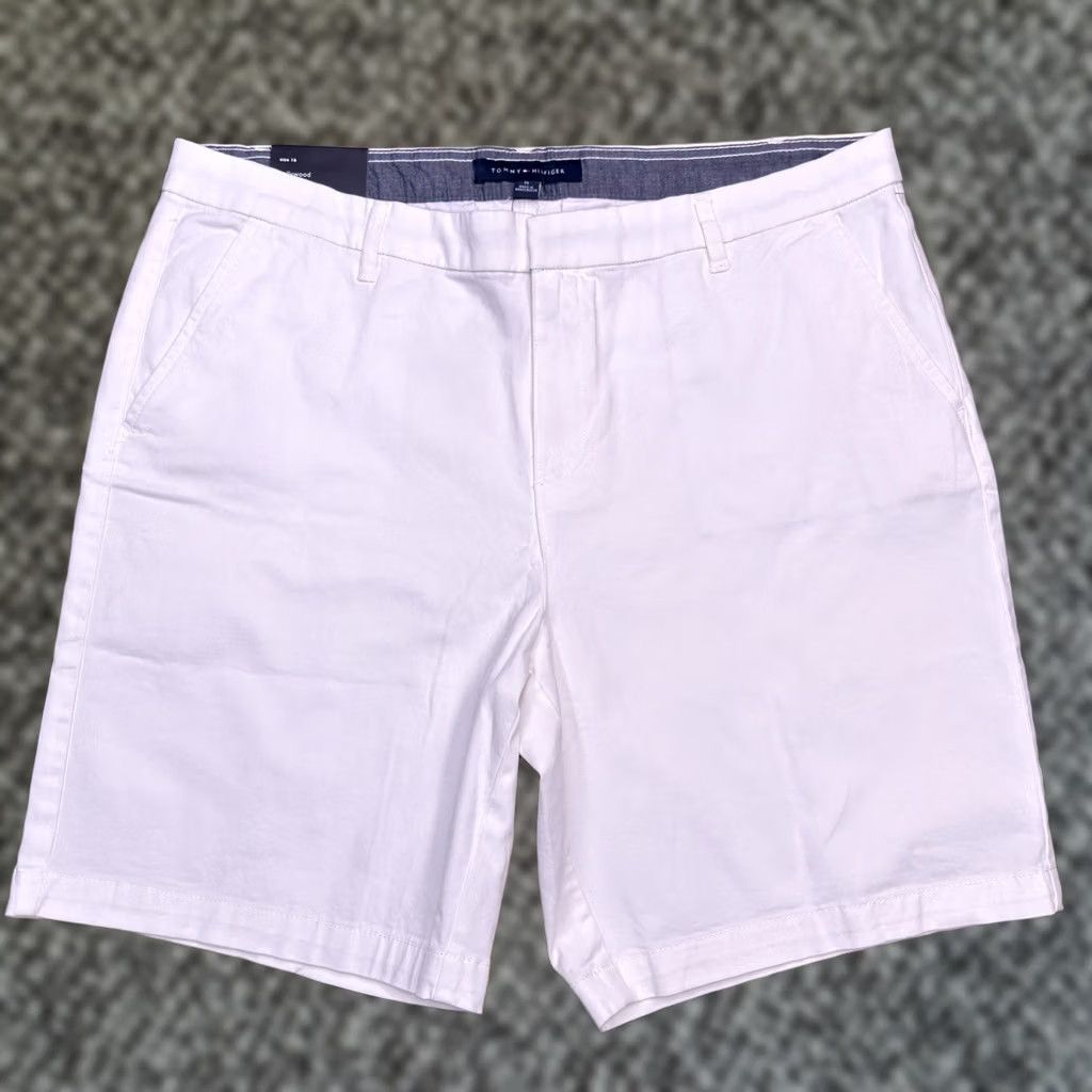 Tommy Hilfiger VINTAGE (No) not vintage; adjust accordingly. Size 38" / US 16 / IT 52 - 1 Thumbnail