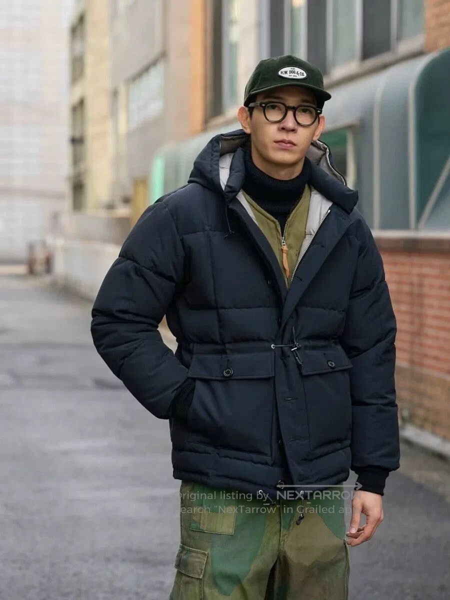 Trophy Clothing Retro Mountain Down Jacket for Outdoor Adventures. Size US XS / EU 42 / 0 - 7 Thumbnail