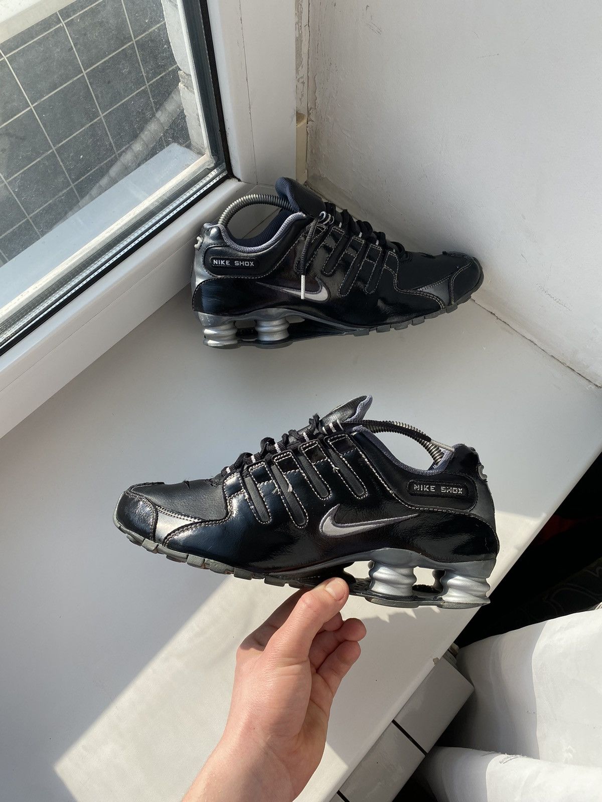 Rare vintage Nike shox sneakers size 325201-003