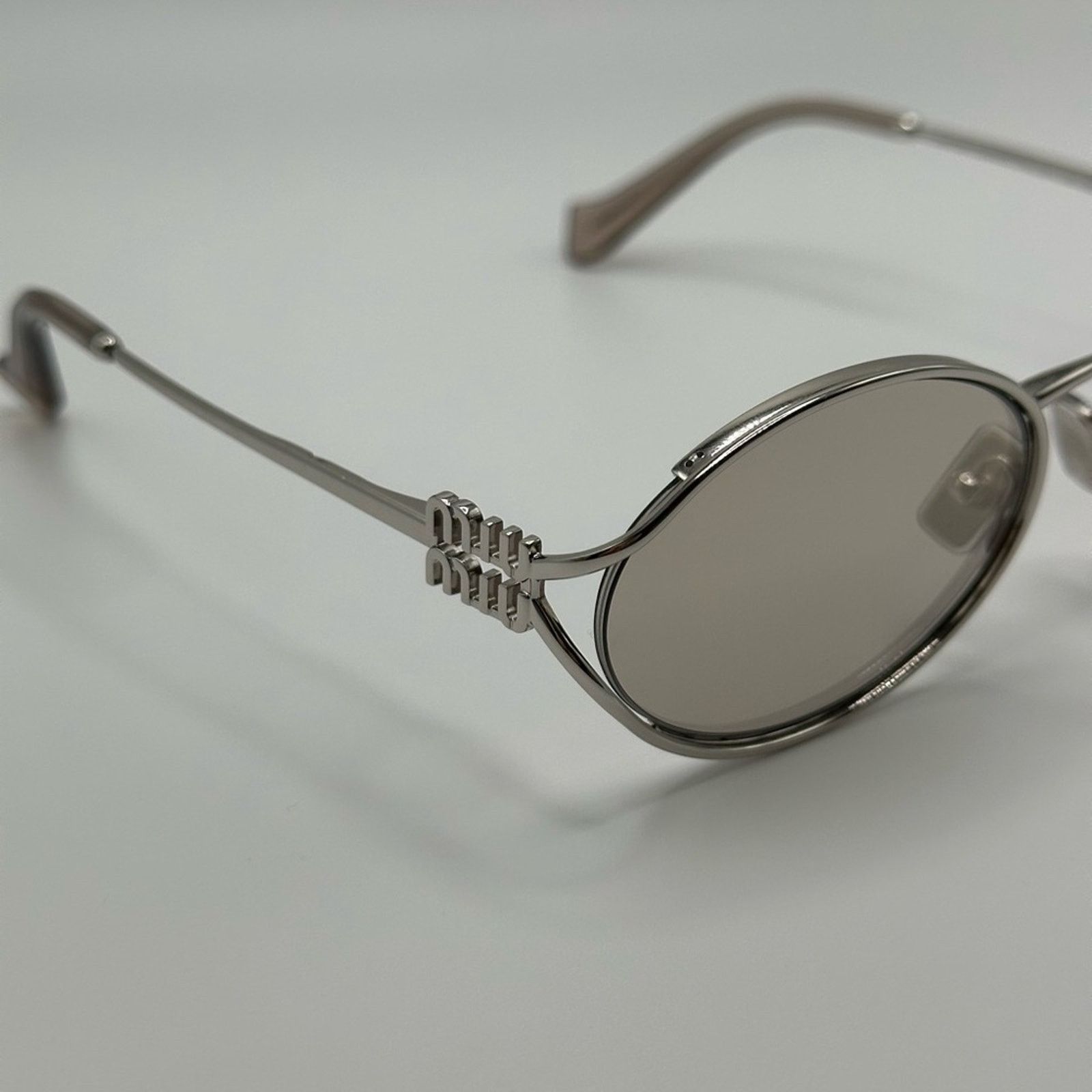 Miu Miu MIU MIU SUNGLASSES MU52YS 1BC10F Silver Ivory Mirror Women Size ONE SIZE - 7 Thumbnail