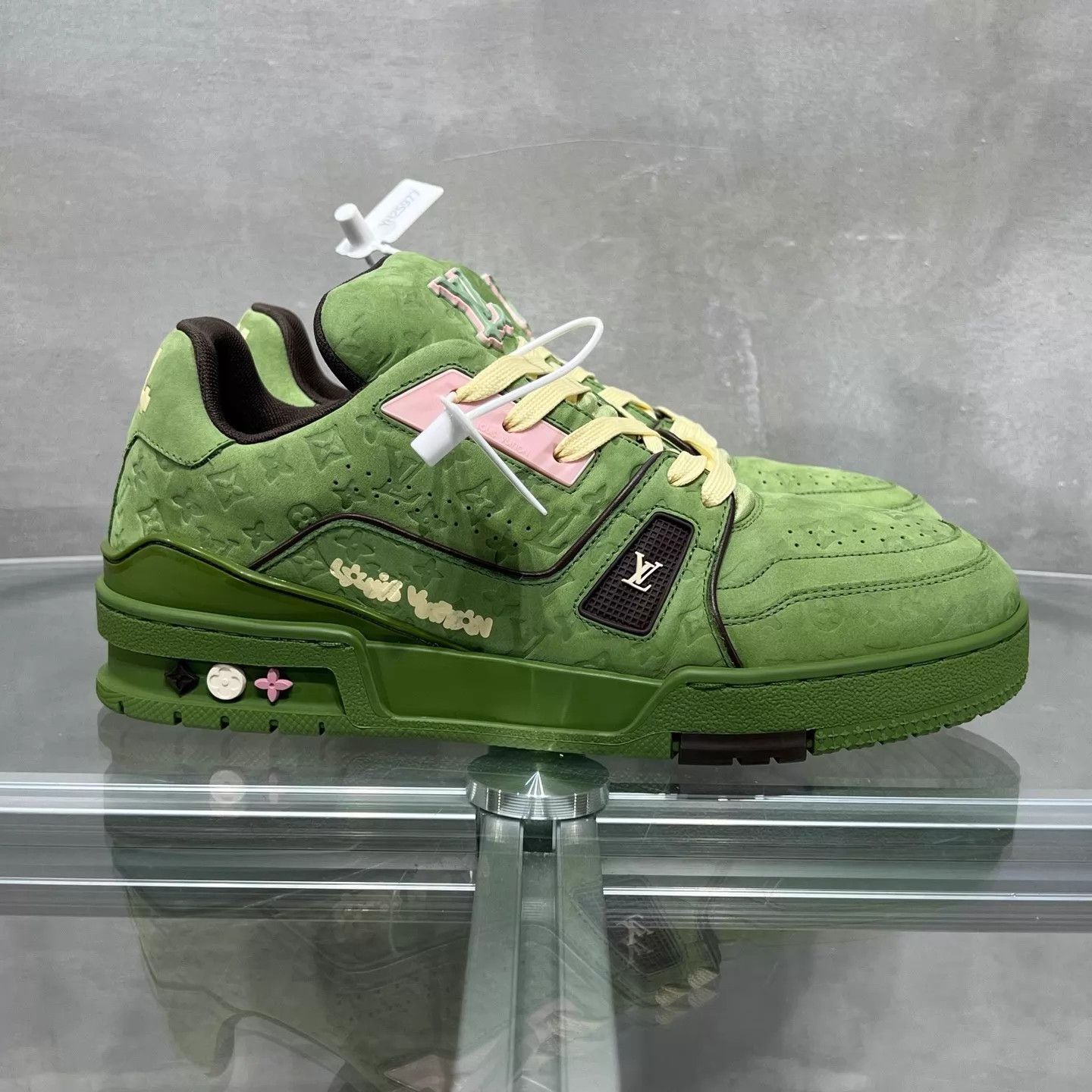 Louis Vuitton LV Trainer x Tyler Avocado Green UK5 (39) Size US 6 / EU 39 - 4 Thumbnail