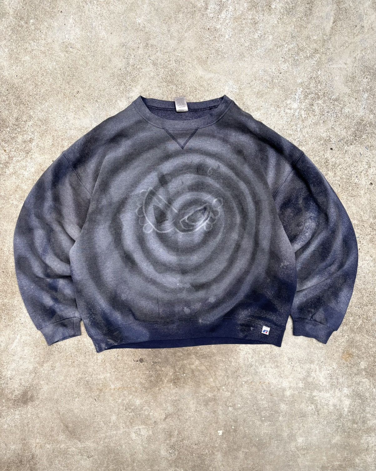 Vintage Custom Russell Faded Sweatshirt Size US L / EU 52-54 / 3 - 1 Thumbnail