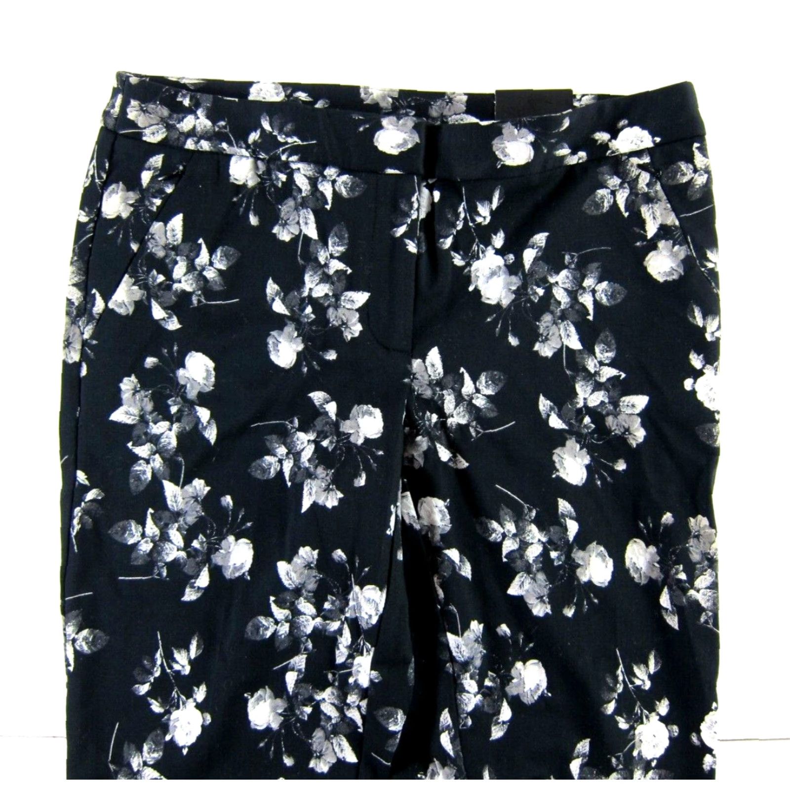 Alfani NWT Alfani Black White Lively Rose Floral Tummy Control Skinny Leg Pant Women 4 Size 27" / US 4 / IT 40 - 4 Thumbnail