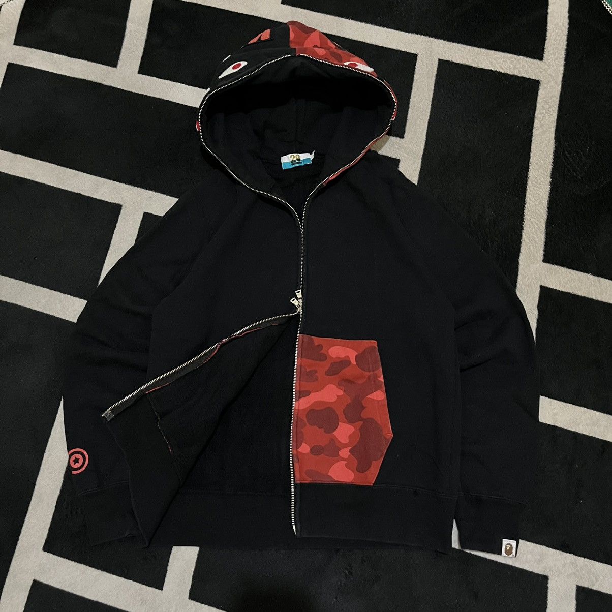 Bape NEED GONE🔥Bape 20th Anniversary Red Camo Shark Zip Up Hoodie Size US L / EU 52-54 / 3 - 7 Thumbnail