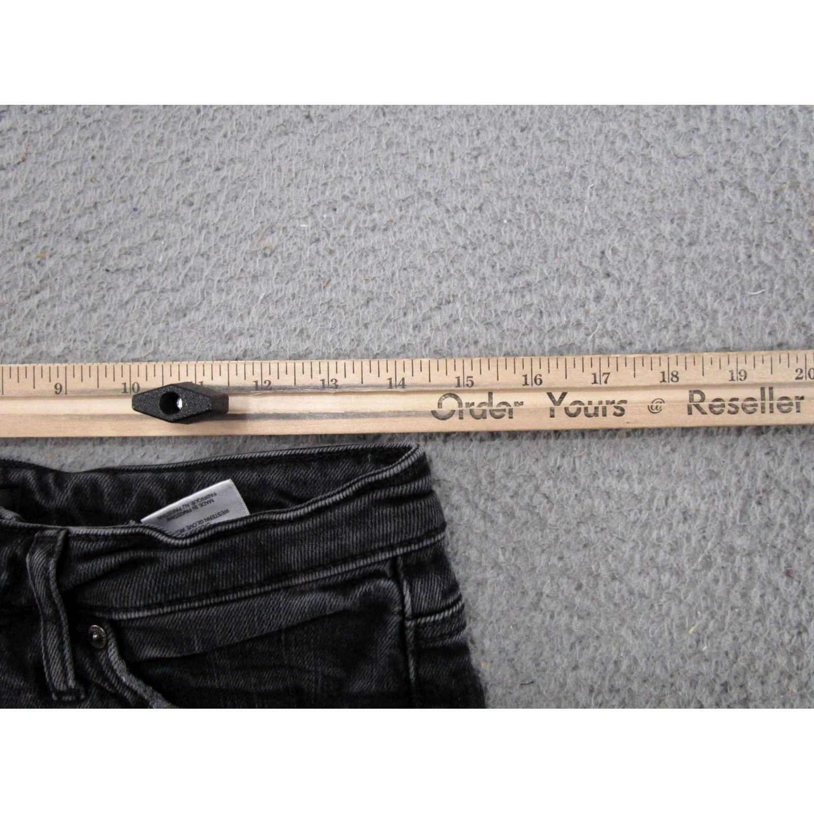 Silver Jeans Co. Silver Jeans Co Button Fly Black Denim Jean Beau Shorts Size 28x3.5 Y2K Womens 5-Pocket Style Cut-Off Summer, Spring Size 28" / US 6 / IT 42 - 5 Thumbnail