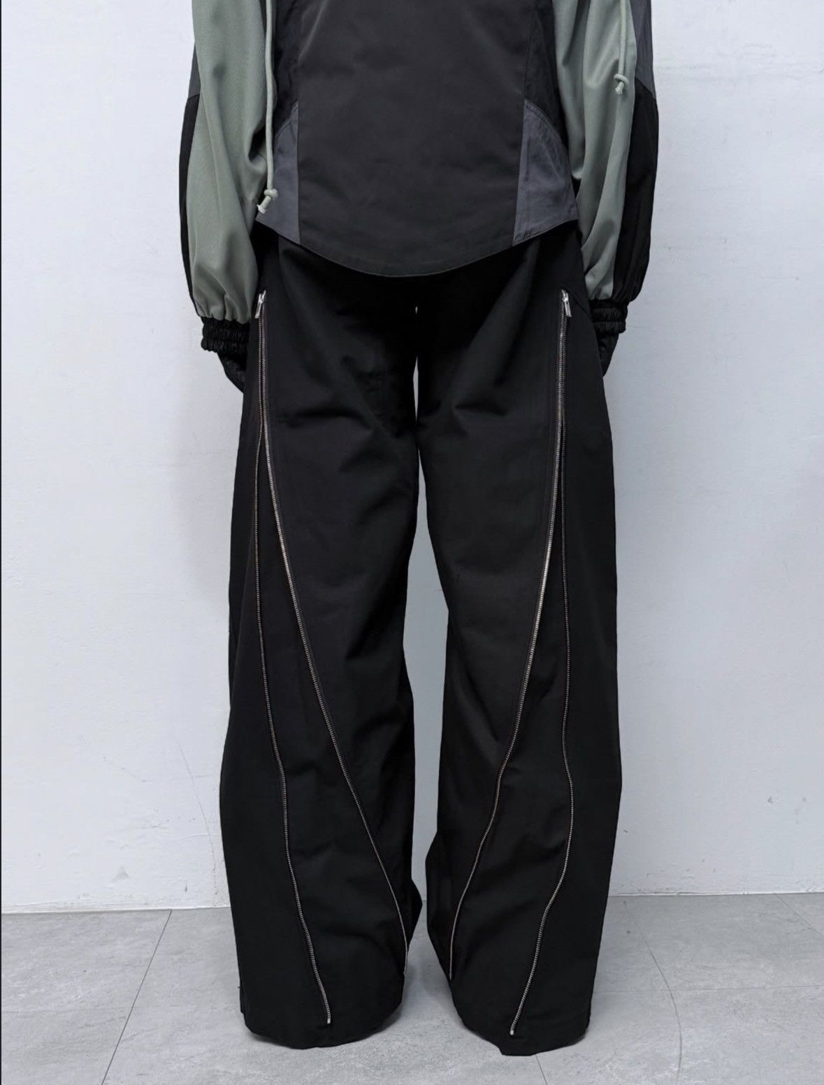 FFFPOSTALSERVICE Curved Backzip Trousers Size US 32 / EU 48 - 7 Thumbnail