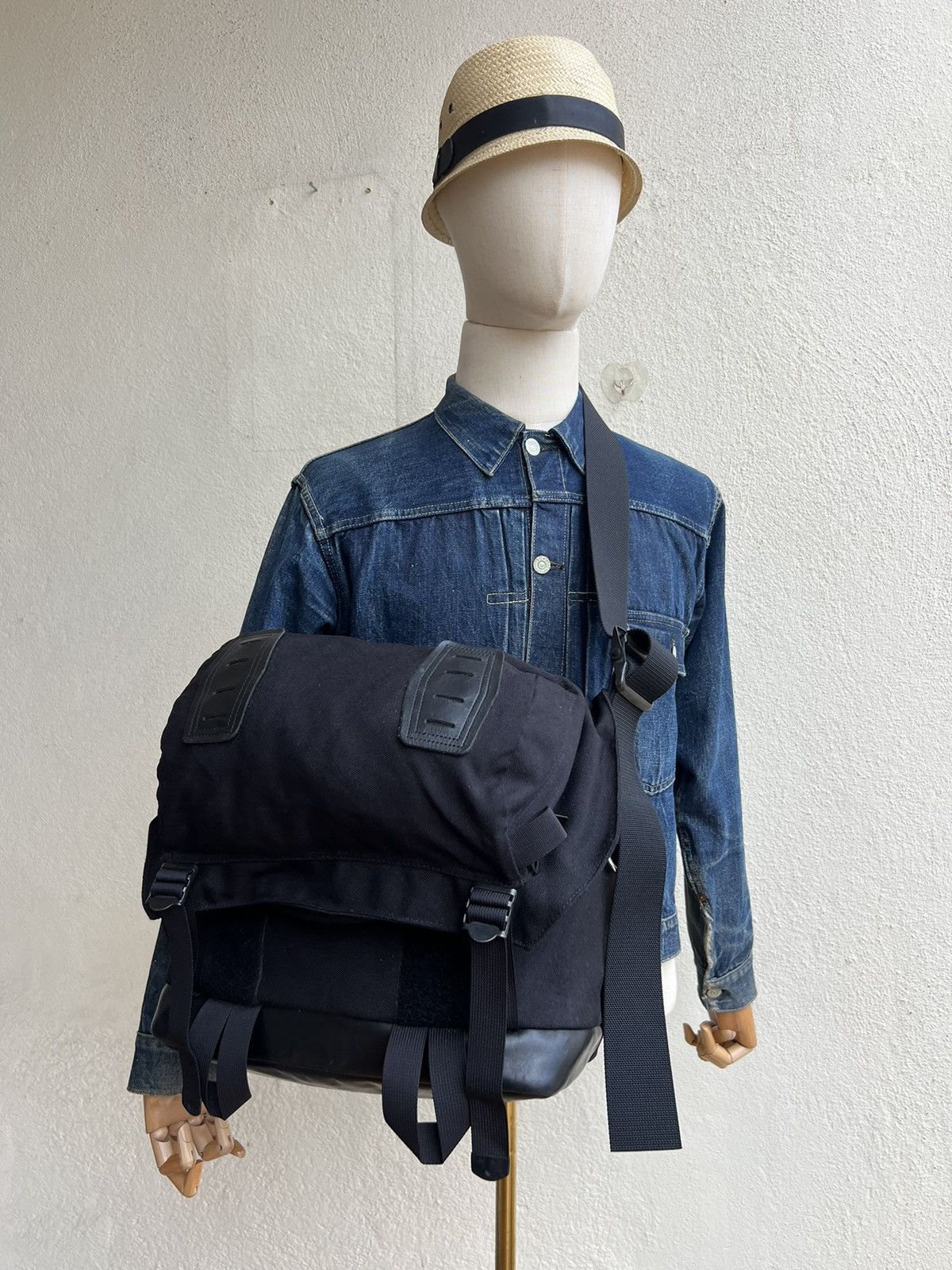 Leather Porter Yoshida Japan Hybrid Leather Large Messenger Bag Size ONE SIZE - 1 Thumbnail
