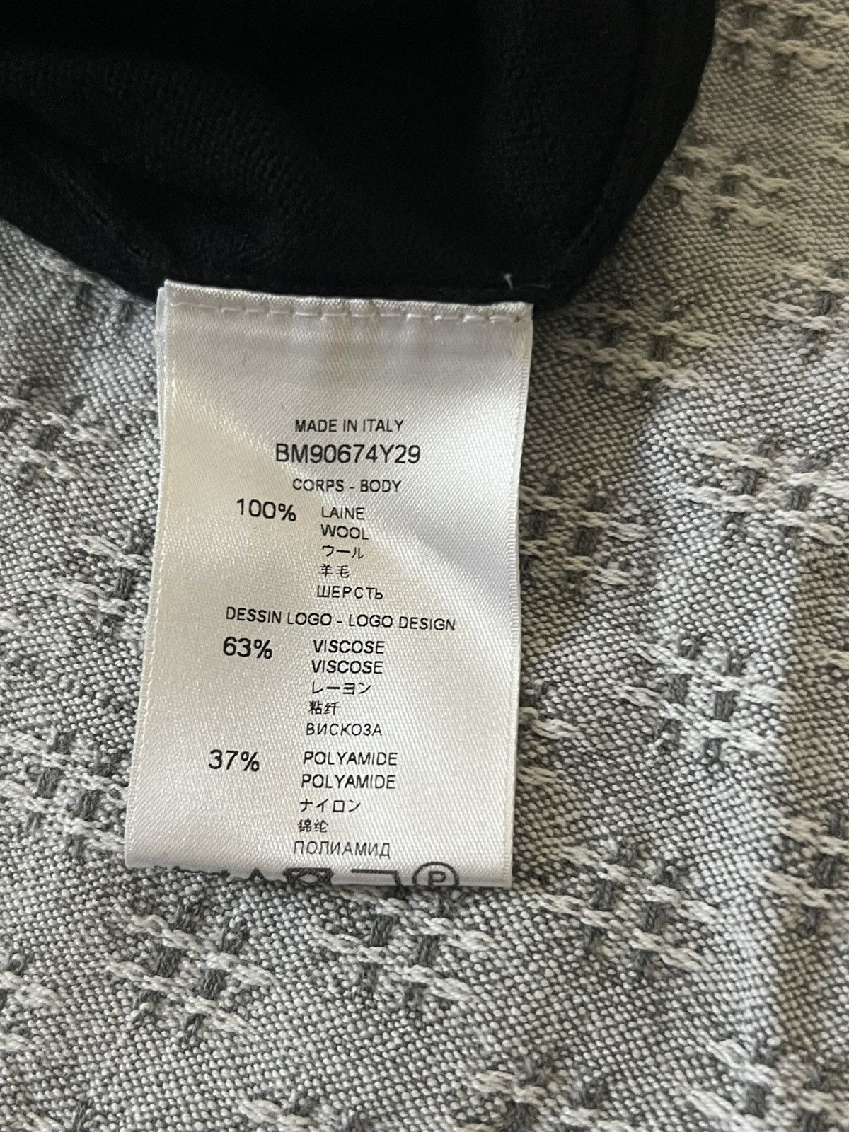 Givenchy GIVENCHY WOOL CREWNECK SWEATER Size US S / EU 44-46 / 1 - 4 Thumbnail