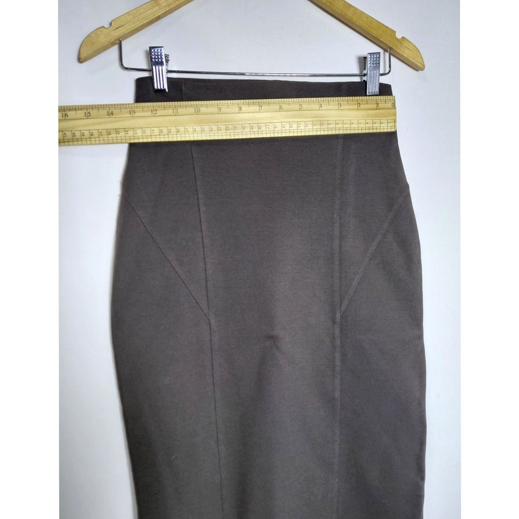 D.Exterior D. EXTERIOR Italy Viscose Blend Skirt Brown Solid 40 Size Size 27" / US 4 / IT 40 - 5 Thumbnail