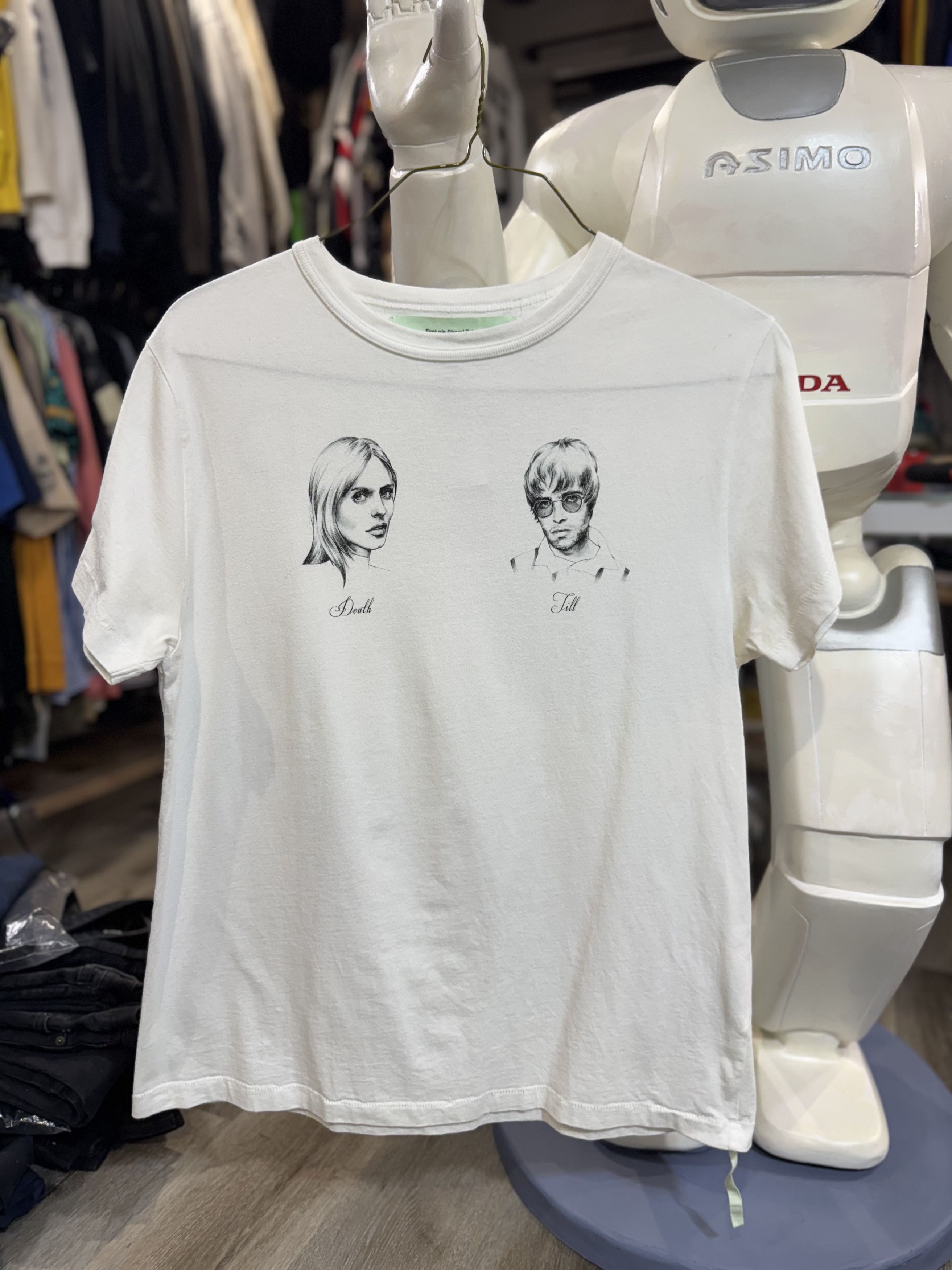 Off-White Off-White by Virgil Albloh, font Charaf Tajer Size US S / EU 44-46 / 1 - 3 Thumbnail