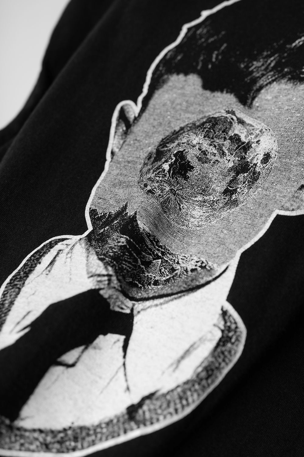Undercover Undercover 20S/S COSMIC BAR SAIHATE Tee Size US S / EU 44-46 / 1 - 6 Thumbnail