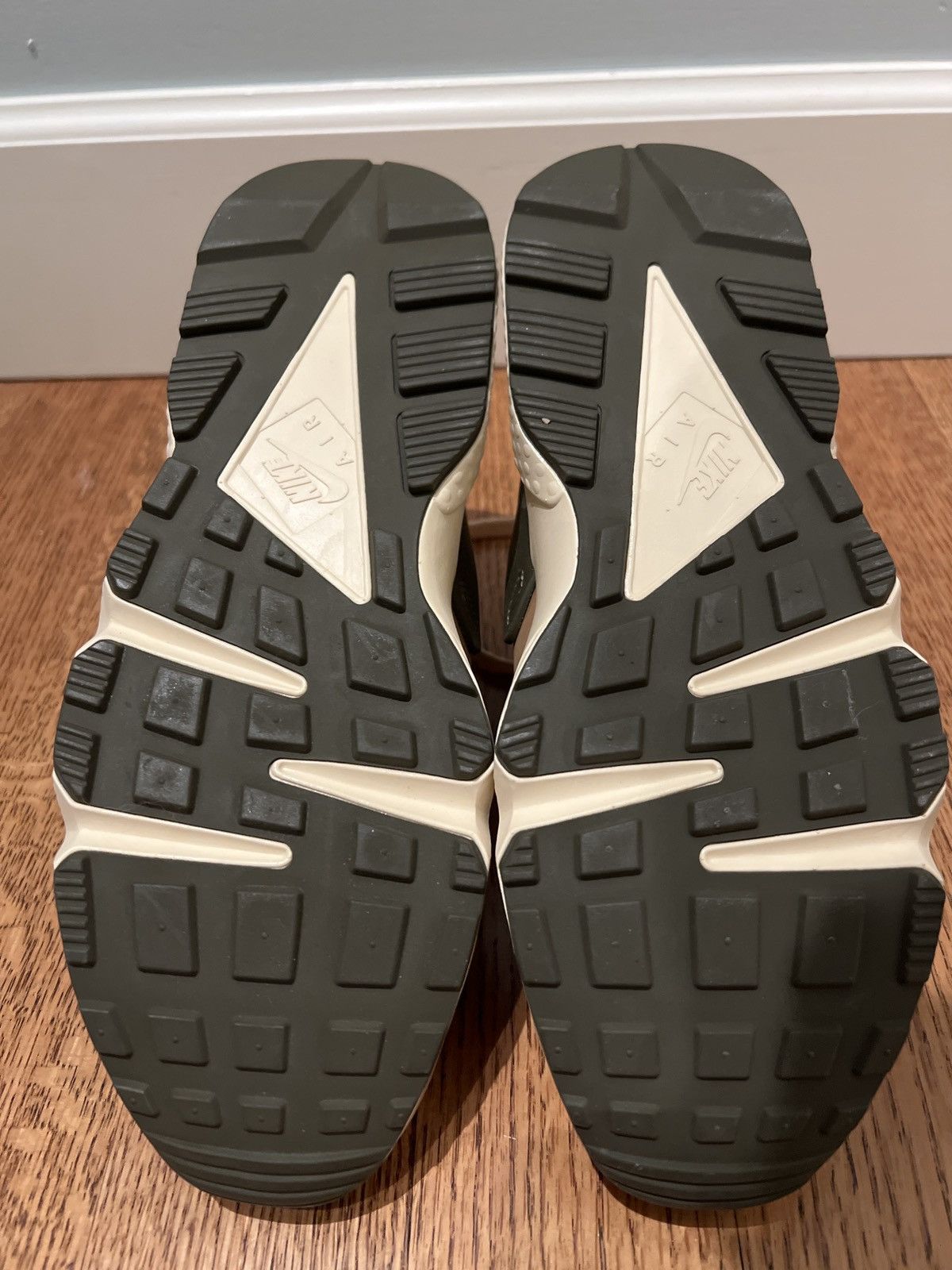 Nike × Stussy Air Hurache Nike x Stussy Size US 9.5 / EU 42-43 - 5 Thumbnail