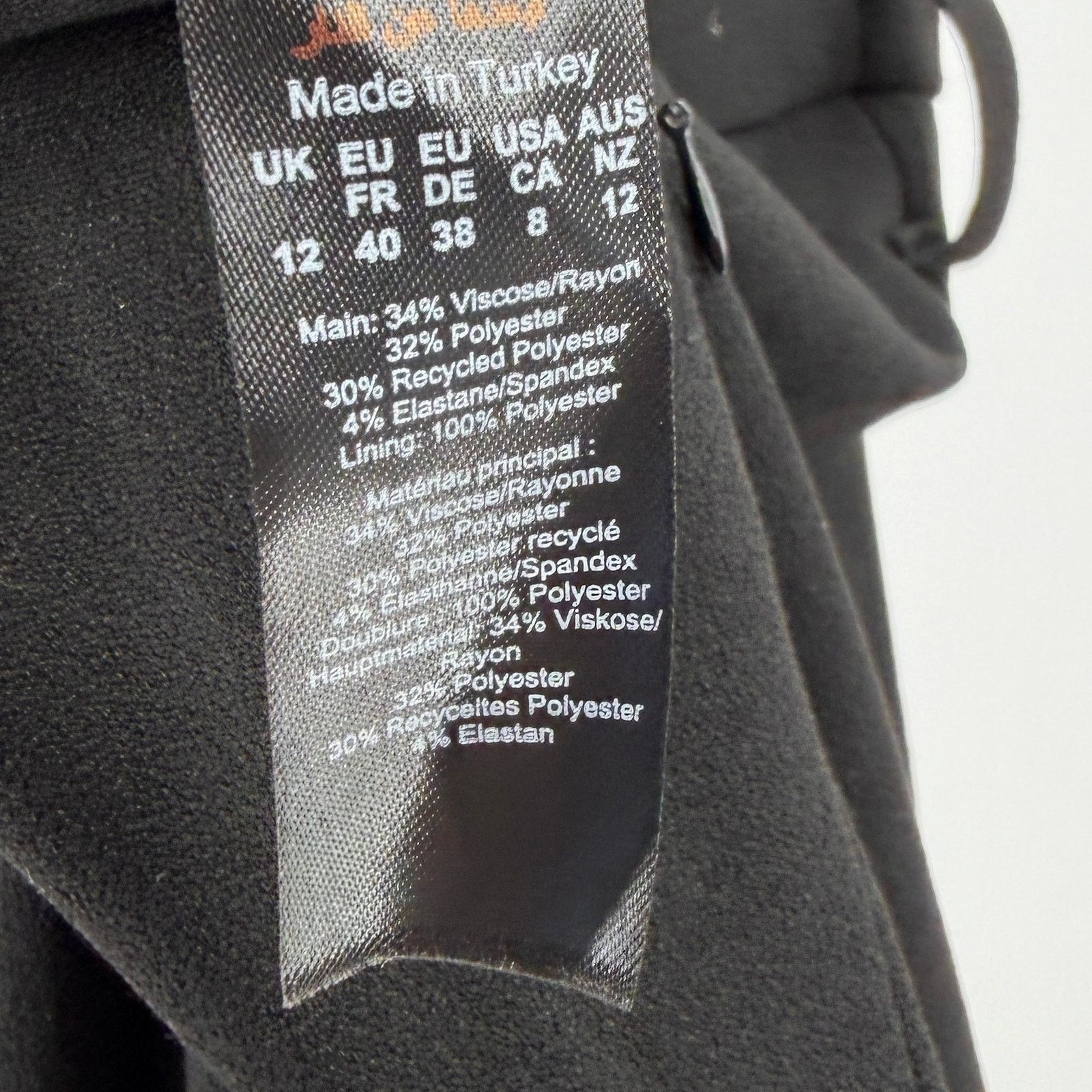 Karen Millen Black Structured Bodice Pockets Tapered Leg Jumpsuit Size 30" / US 8 / IT 44 - 8 Thumbnail