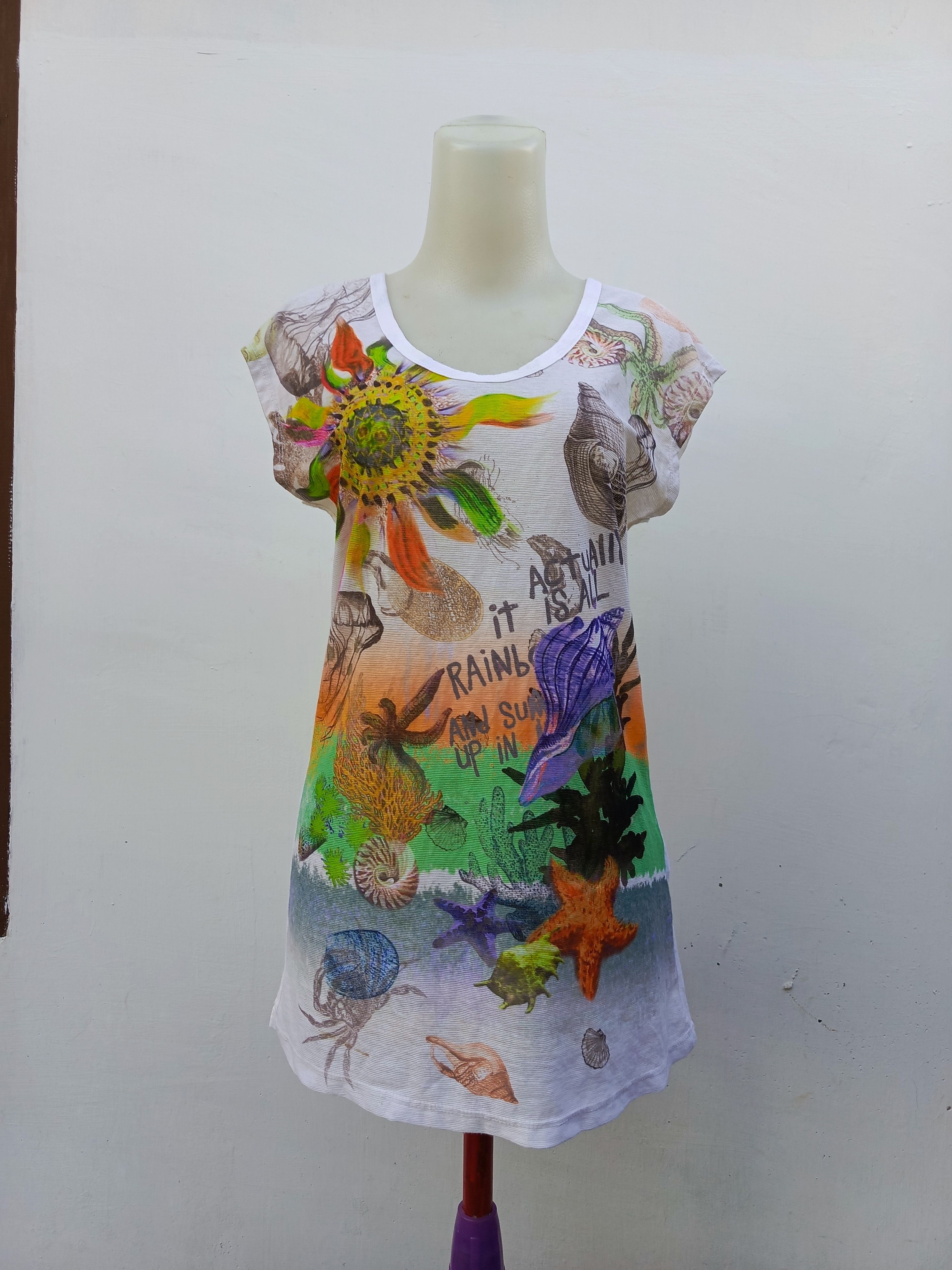 United Colors Of Benetton Stile Benetton Graphic Print Dress Eye Catching Design Size M / US 6-8 / IT 42-44 - 1 Thumbnail