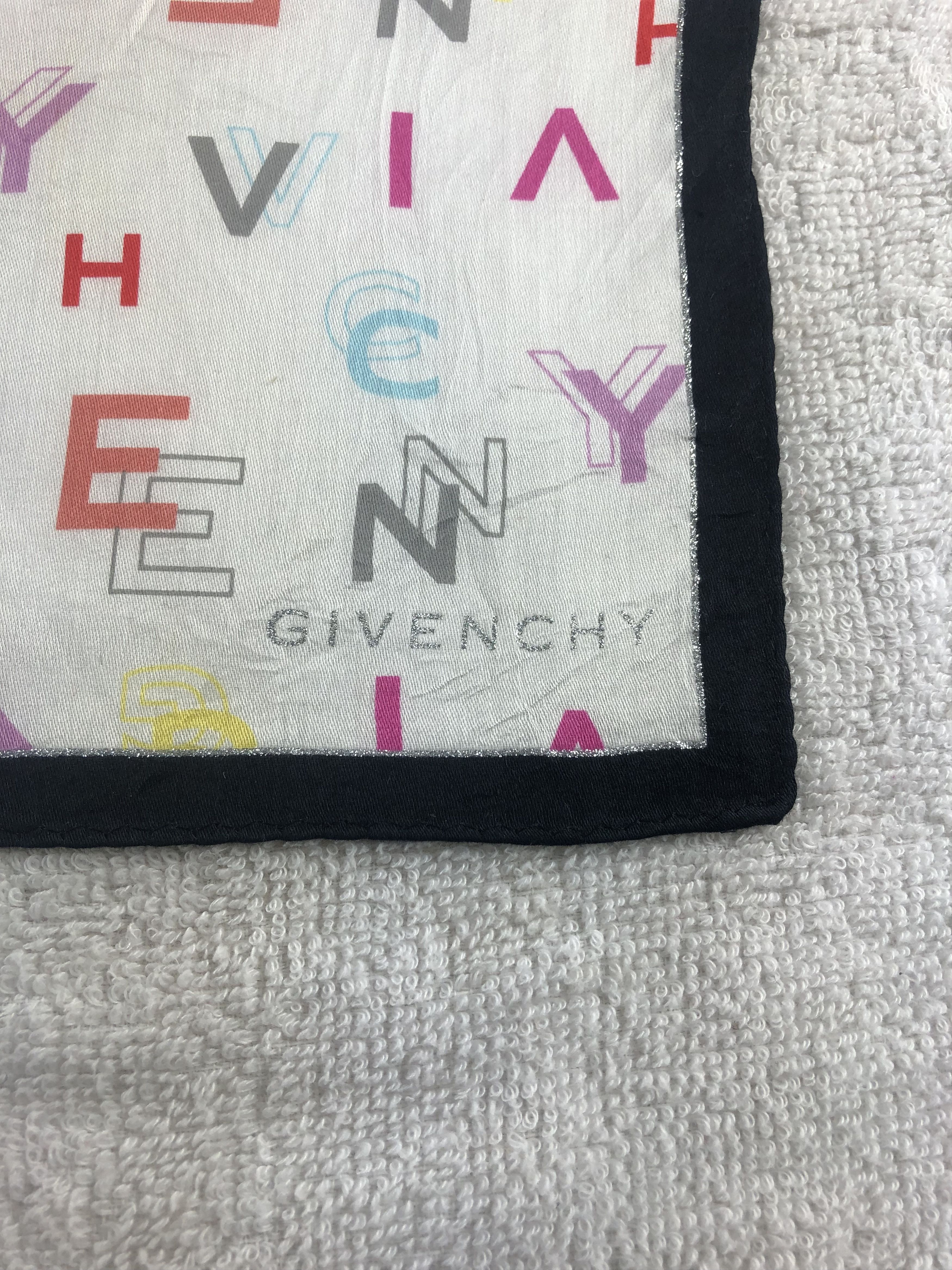 Vintage Givenchy Handkerchief / Bandana / Neckerchief Size ONE SIZE - 5 Thumbnail