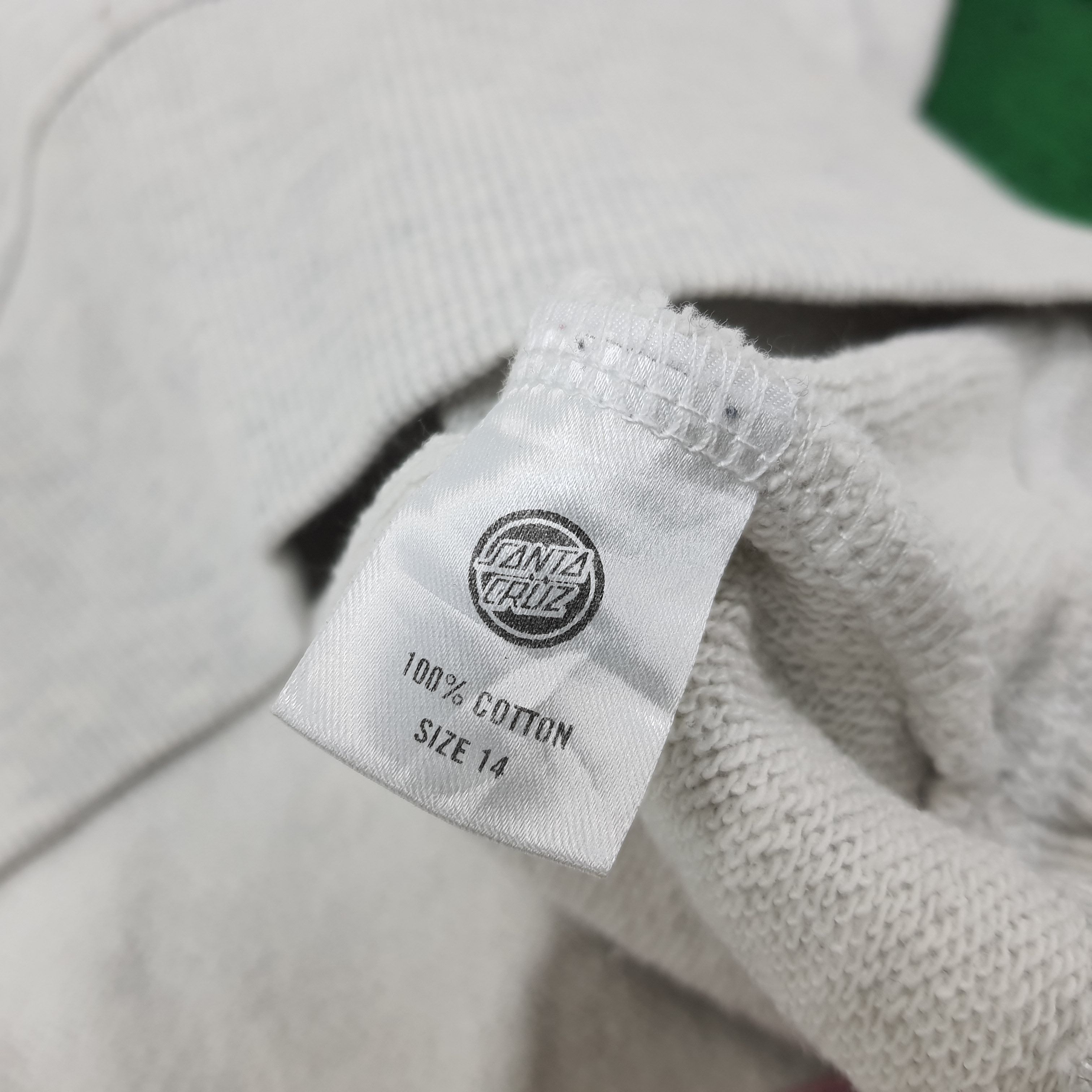 Santa Cruz Skateboards × Vintage Vintage Santa Cruz Skateboards Sweatshirts C221N15 Size US XL / EU 56 / 4 - 7 Thumbnail