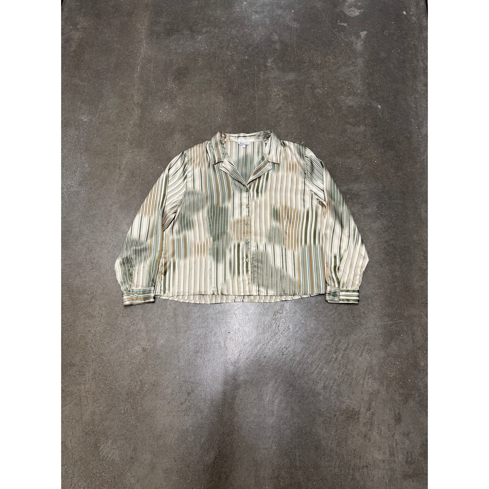 Vintage Vintage 1980s European Silk Button Up Size US M / EU 48-50 / 2 - 1 Thumbnail