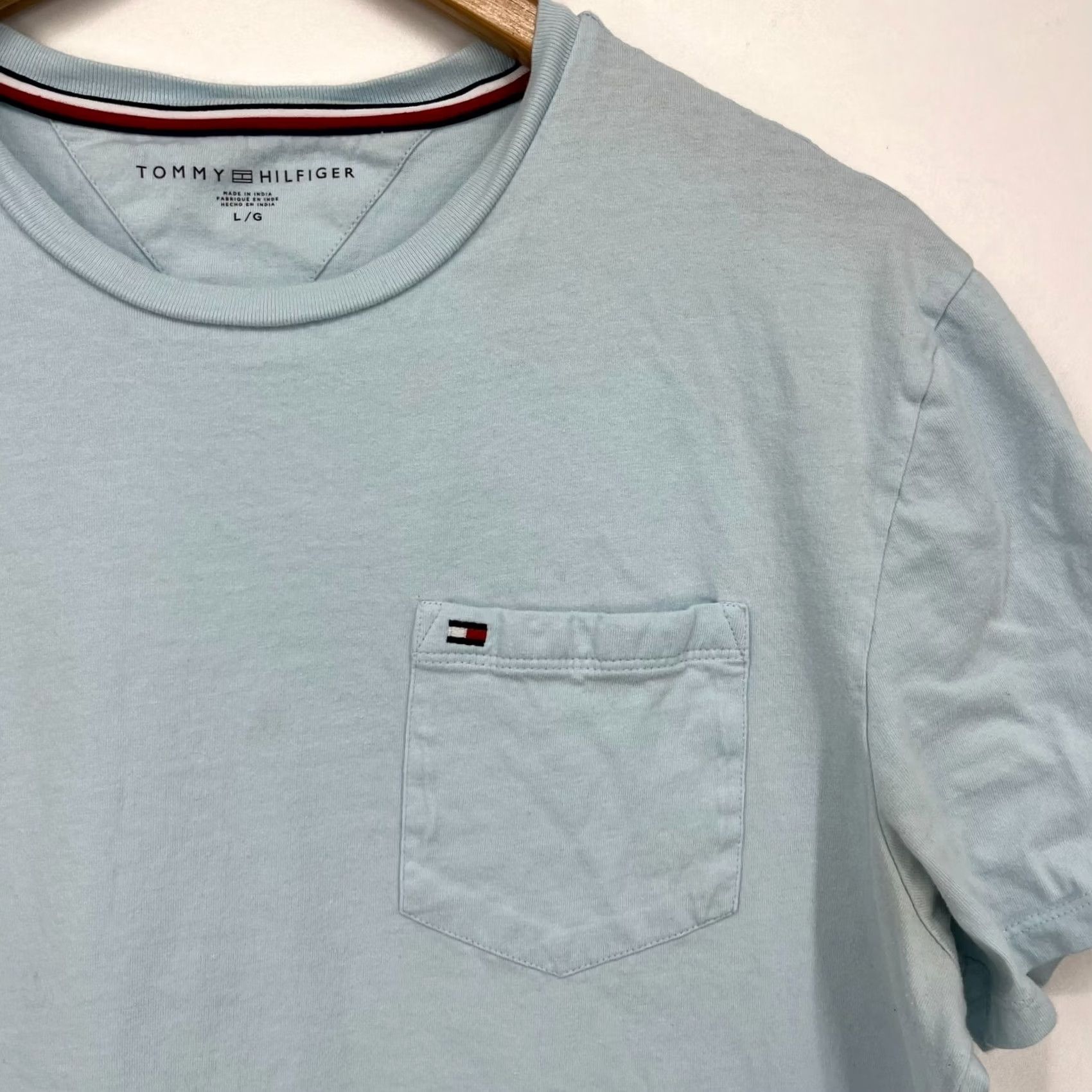 Tommy Hilfiger Tommy Hilfiger T-Shirt Men's Size L Light Blue Flag Logo Pocket Short Sleeve Size US L / EU 52-54 / 3 - 4 Thumbnail