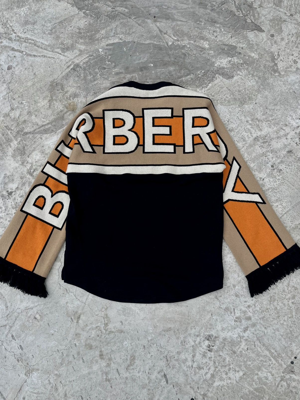 Burberry Burberry Logo Fringe Sleeve Sweatshirt Size S / US 4 / IT 40 - 1 Thumbnail