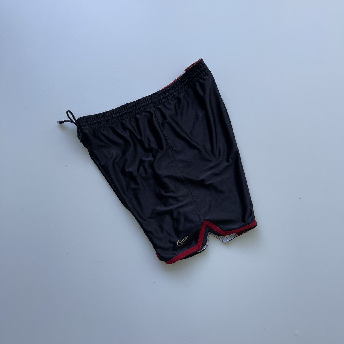 Nike × Vintage Nike Basketball Vintage Double Shorts Red/Black Size US 32 / EU 48 - 3 Thumbnail