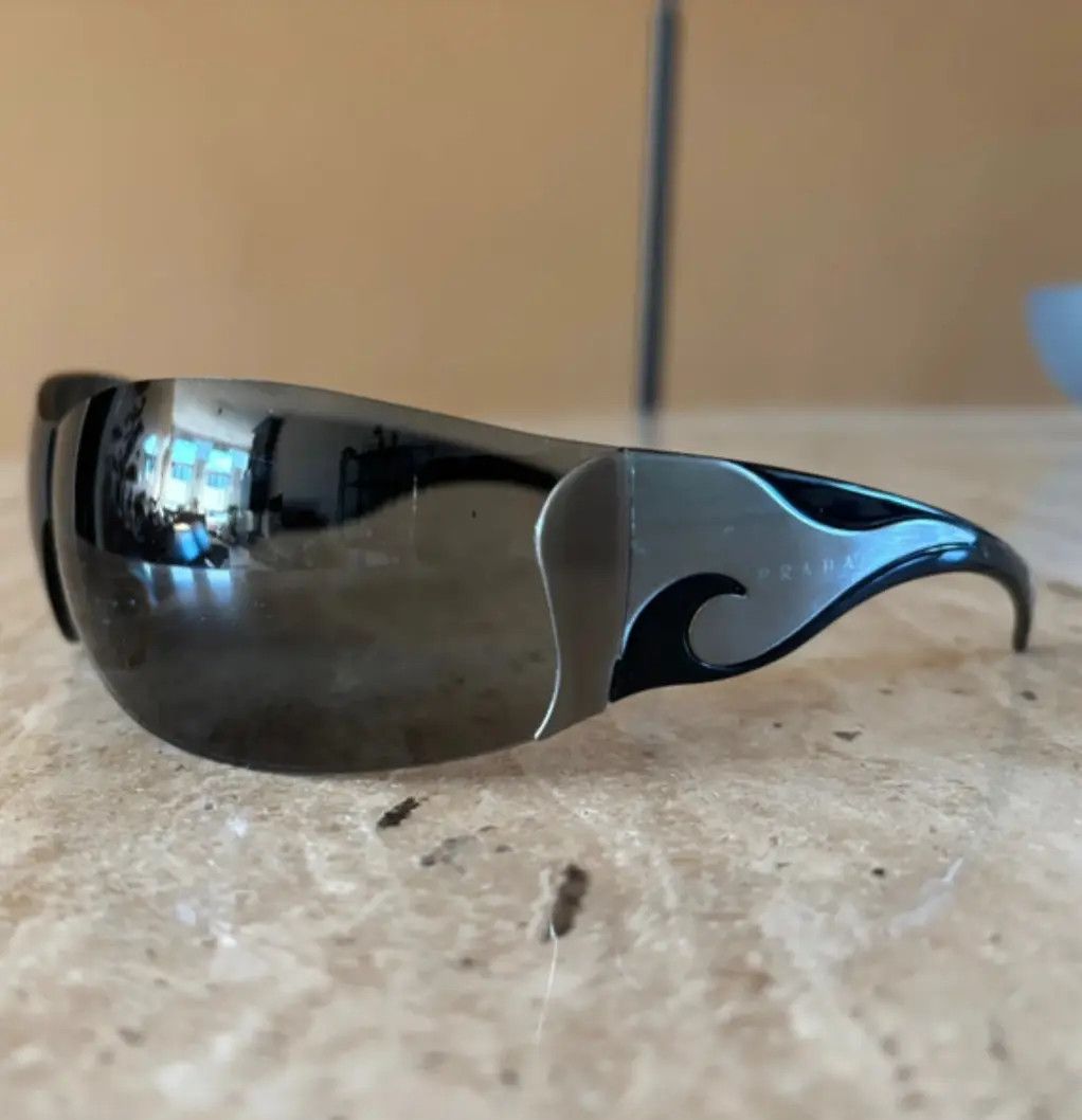 Prada PRADA SunglassesFlame Star Sport Symbol Wrap Shield Mask Size ONE SIZE - 9 Thumbnail
