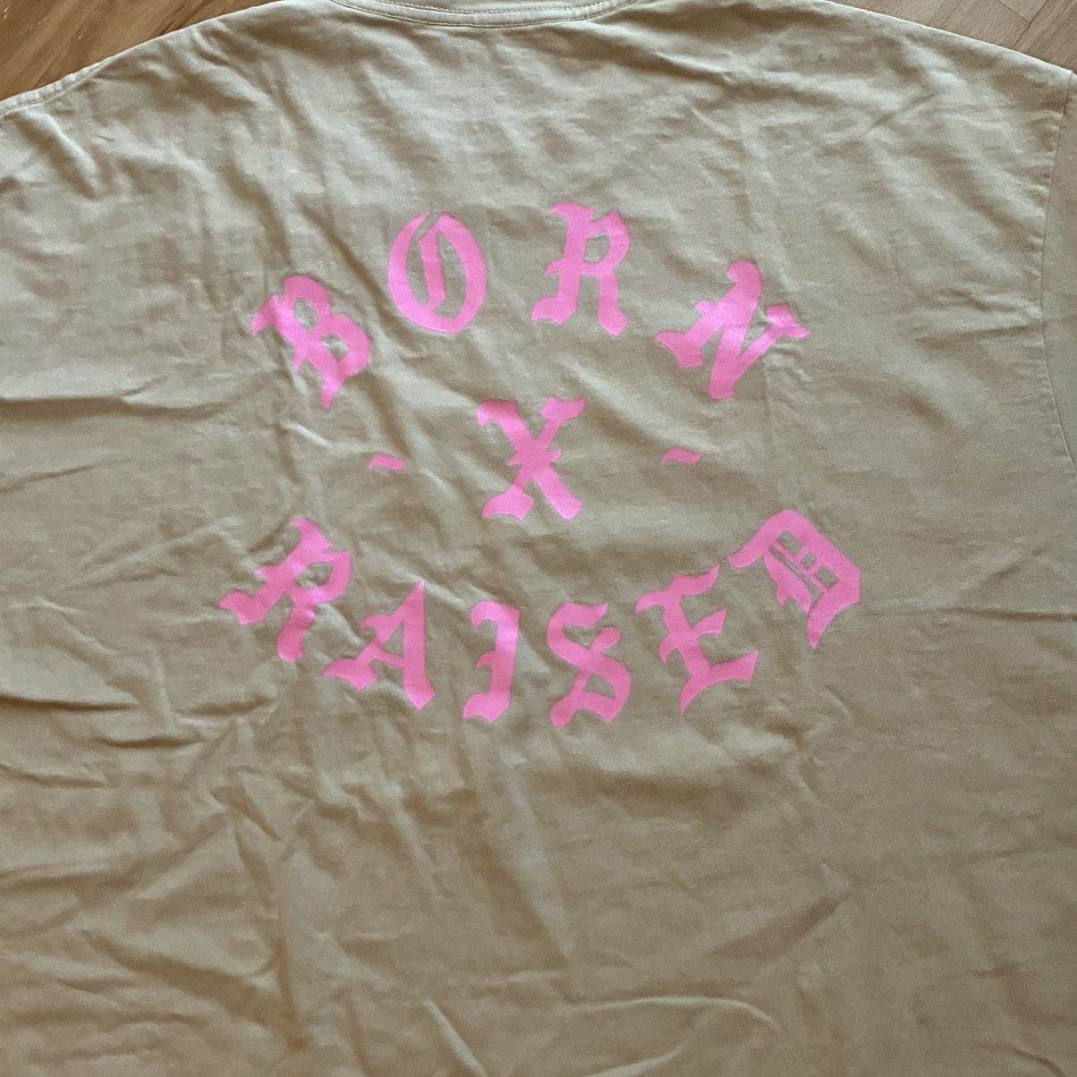 Born X Raised Born x Raised Tan/Pink Rocker Tee Size US XL / EU 56 / 4 - 2 Thumbnail