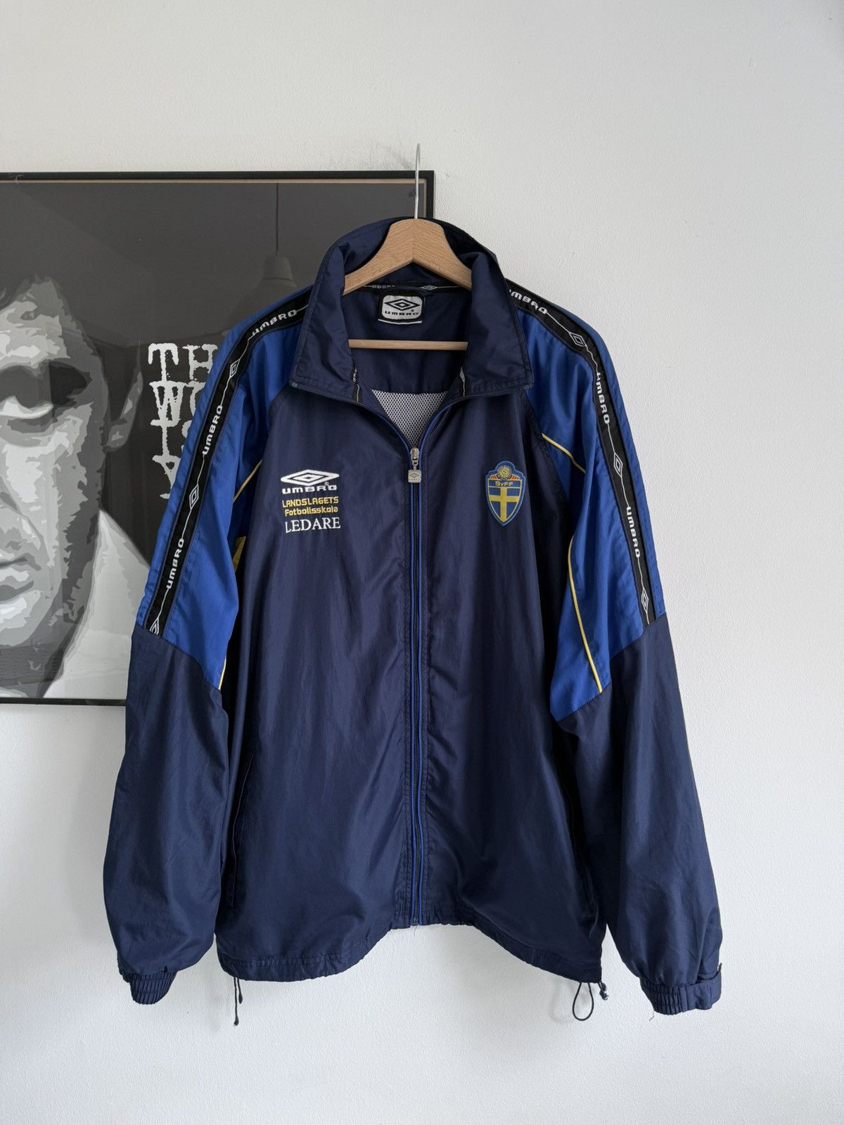 Umbro × Vintage SWEDEN NATIONAL FOOTBALL TEAM SVFF SOCCER ZIP JACKET UMBRO Size US XL / EU 56 / 4 - 1 Thumbnail