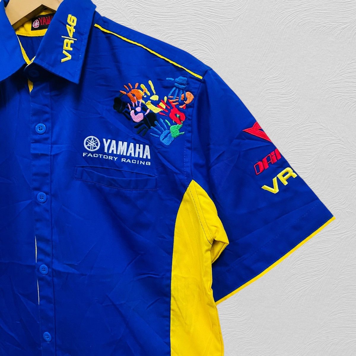 Yamaha Yamaha the doctor 46 valentino rossi shirt button up Size US L / EU 52-54 / 3 - 5 Thumbnail