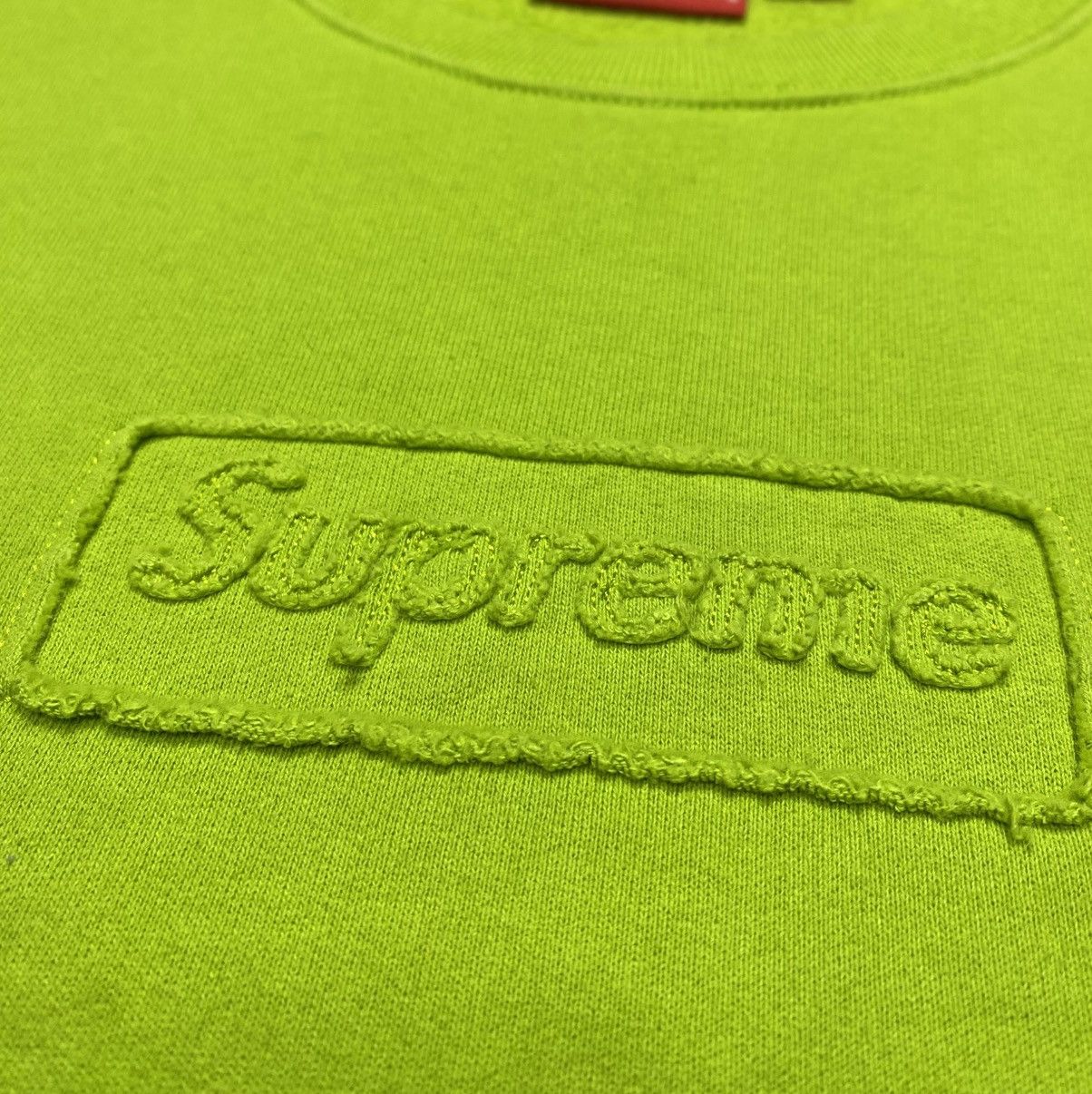 Supreme Supreme Cutout Logo Crewneck Lime (SS20) Size US L / EU 52-54 / 3 - 2 Thumbnail