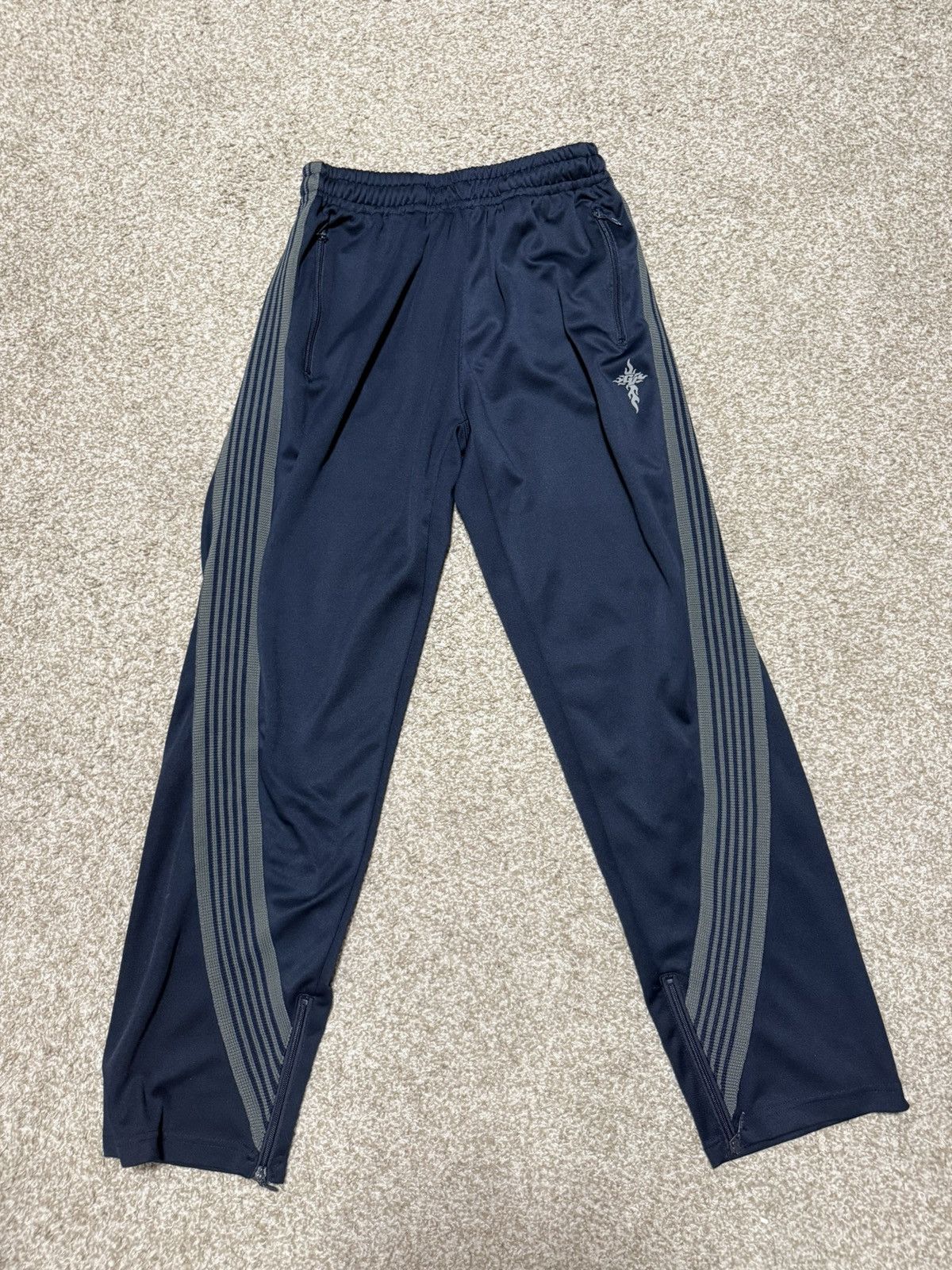 Pre-owned Hmdd X The Gv Gallery Gv Gallery Raspberry Hills Dad Sweats In Navy