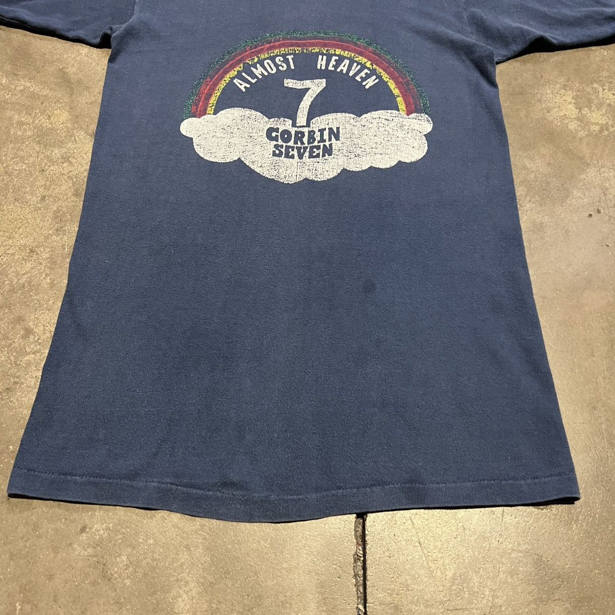 Vintage Vintage 70s Almost Heaven Corbin 7 Rainbow Graphic Tee USA Size US S / EU 44-46 / 1 - 3 Thumbnail