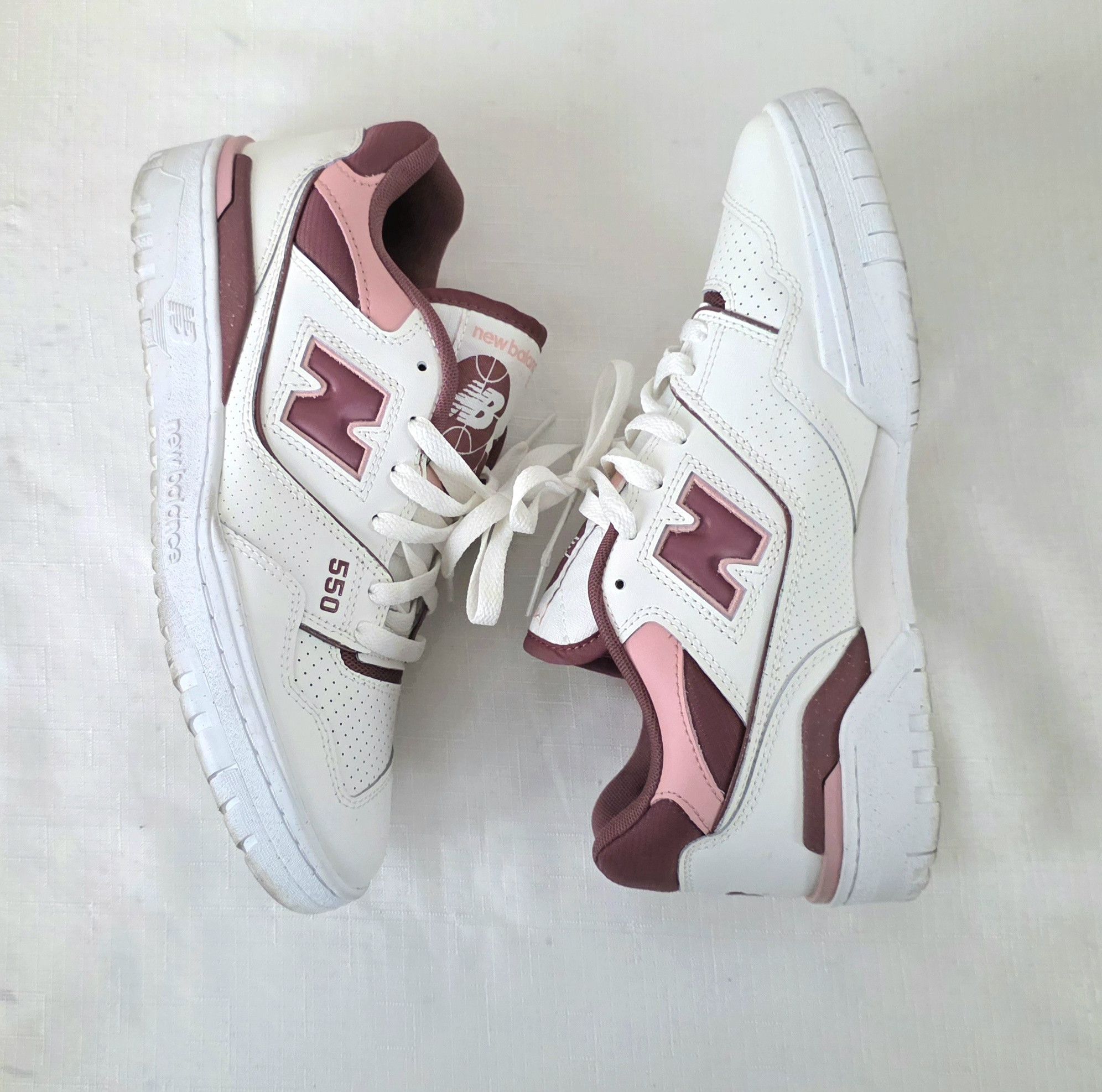 New Balance New Balance Women 550 sneakers 'Washed Burgundy10 Men 8.5 Size US 8 / EU 41 - 5 Thumbnail