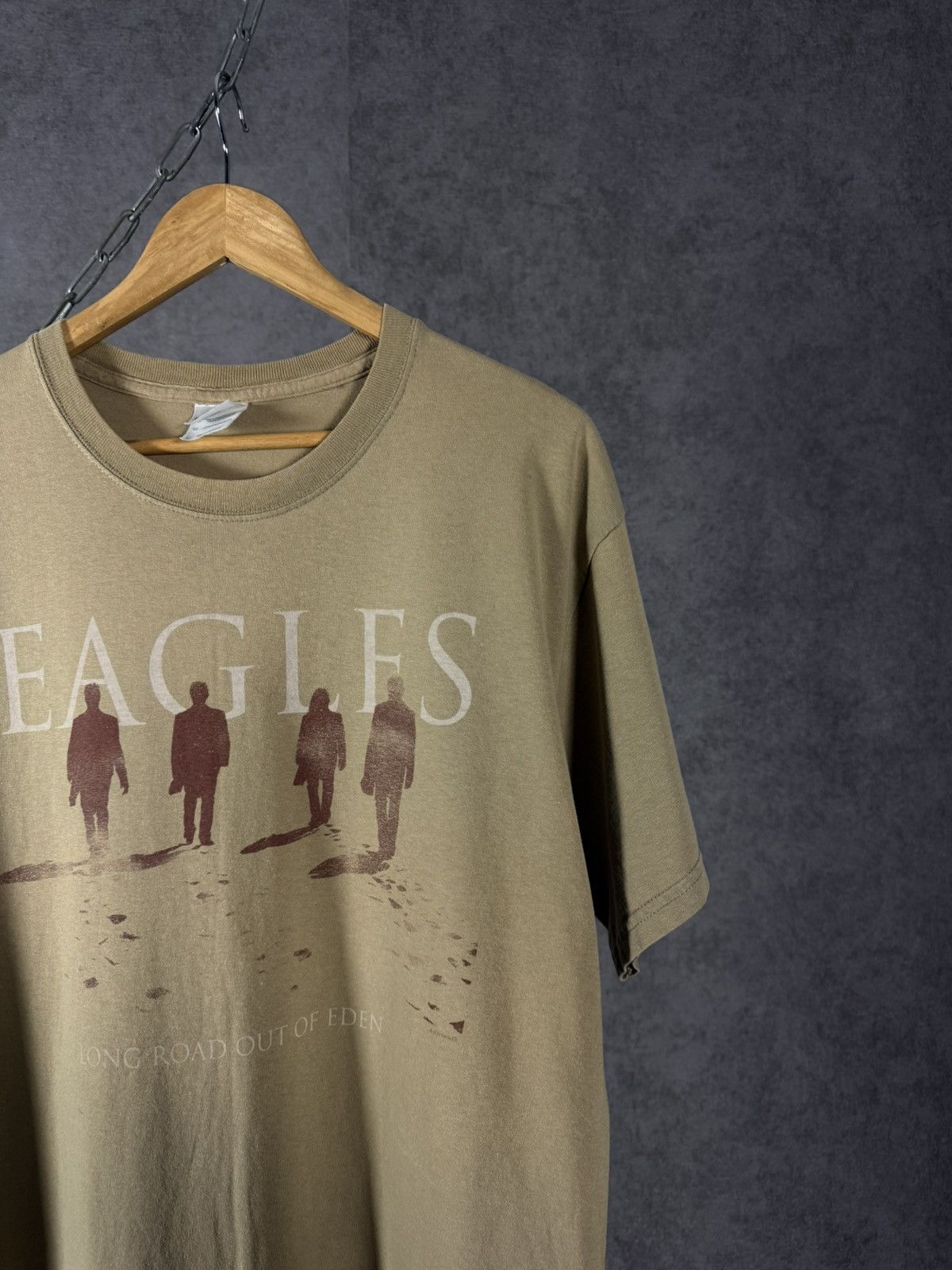 Band Tees Eagles 2009 rock band tour tee Size US L / EU 52-54 / 3 - 3 Thumbnail